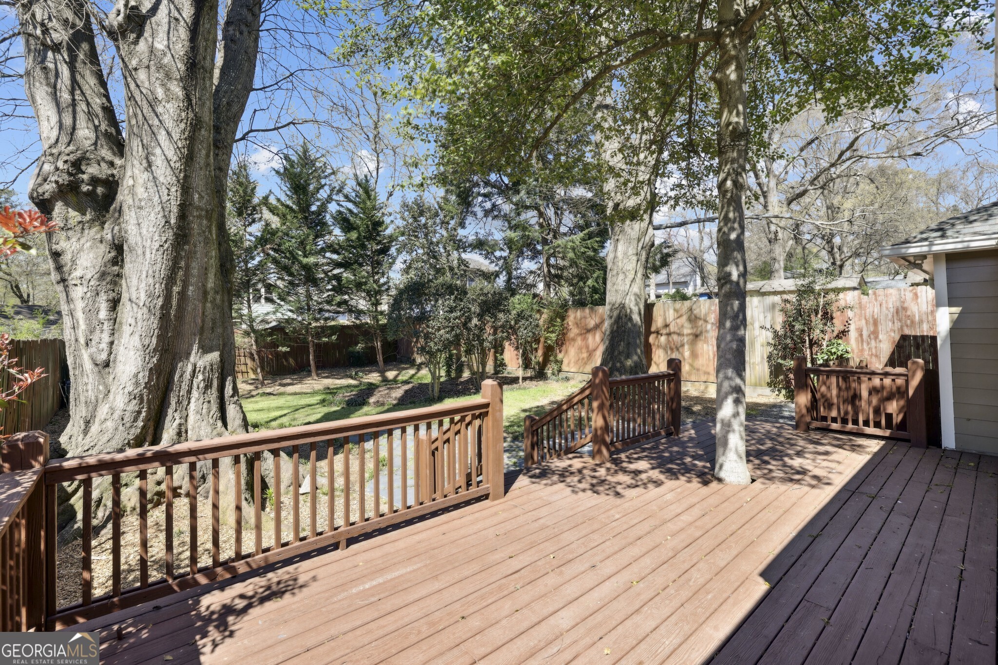 156 Sisson Avenue NE