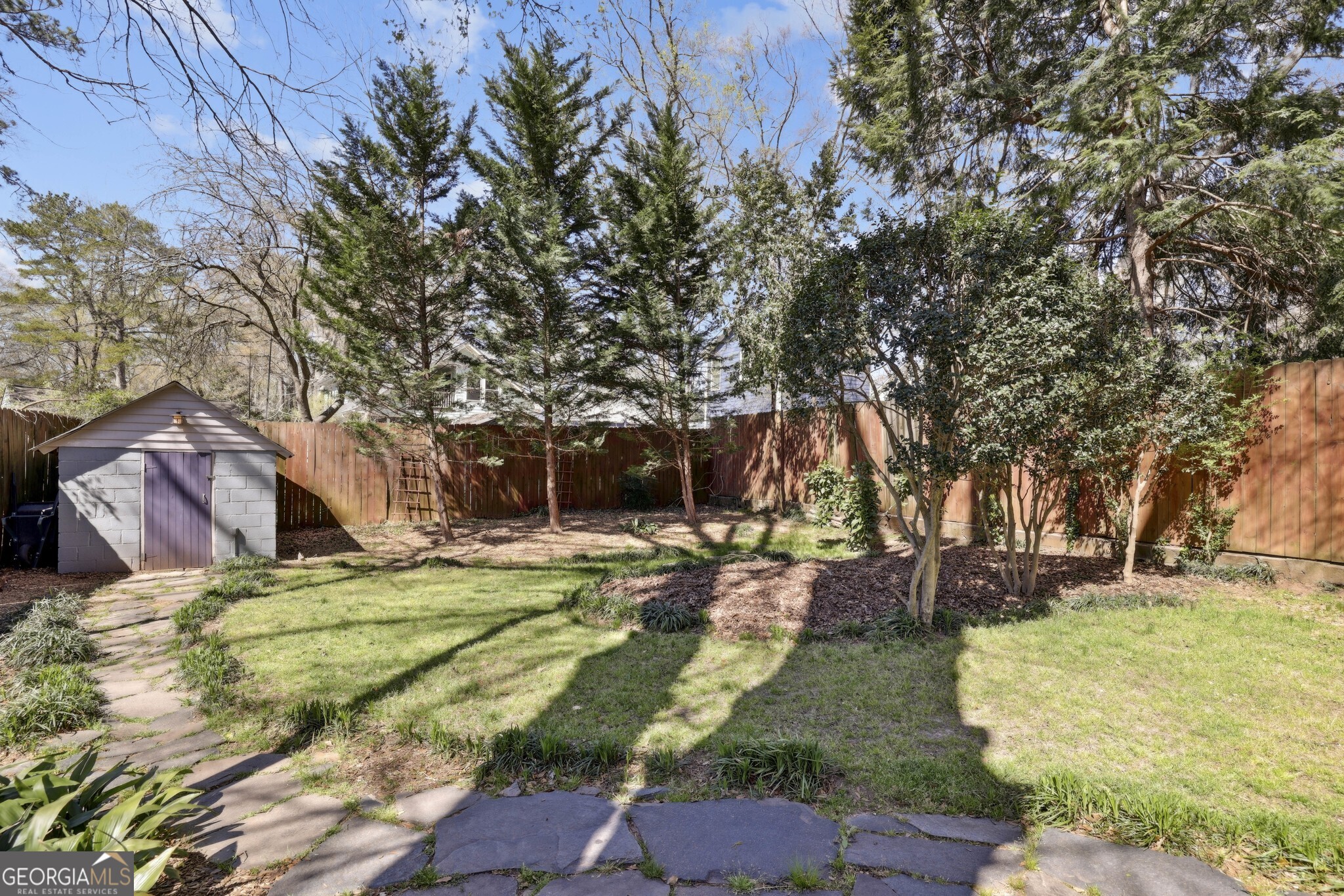 156 Sisson Avenue NE