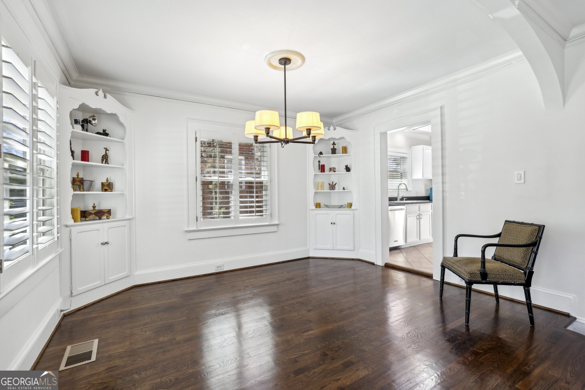 156 Sisson Avenue NE