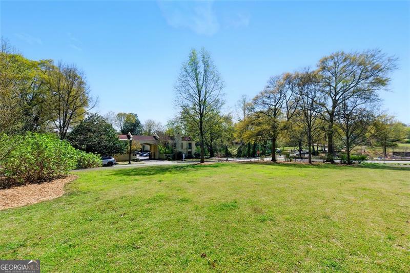1325 S PONCE DE LEON Avenue NE