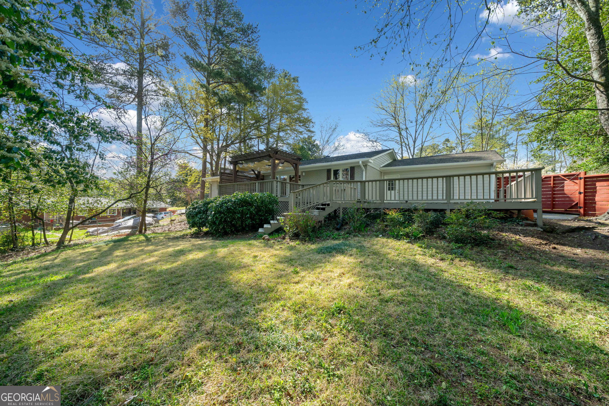 2100 Fairwood Lane NE