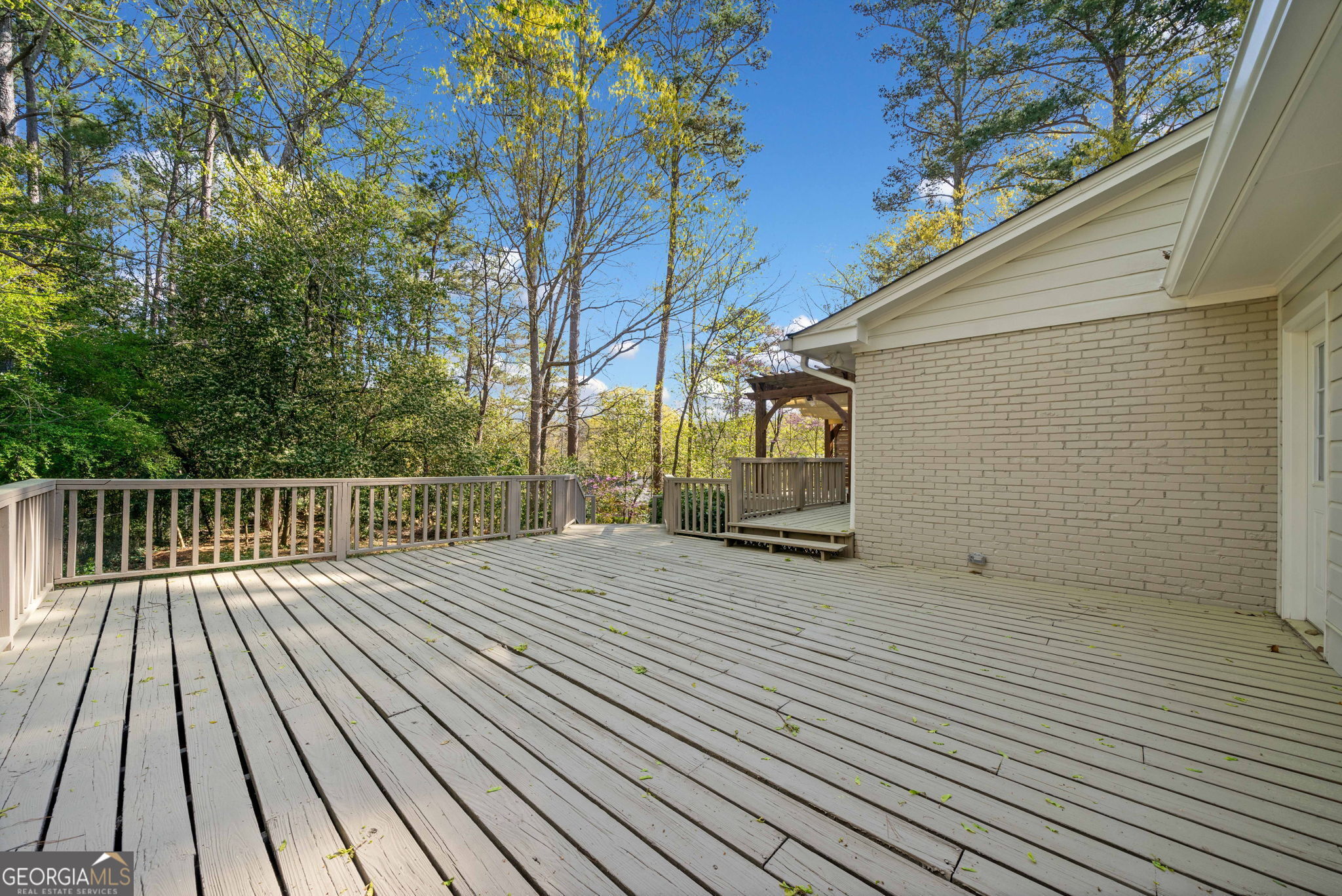2100 Fairwood Lane NE