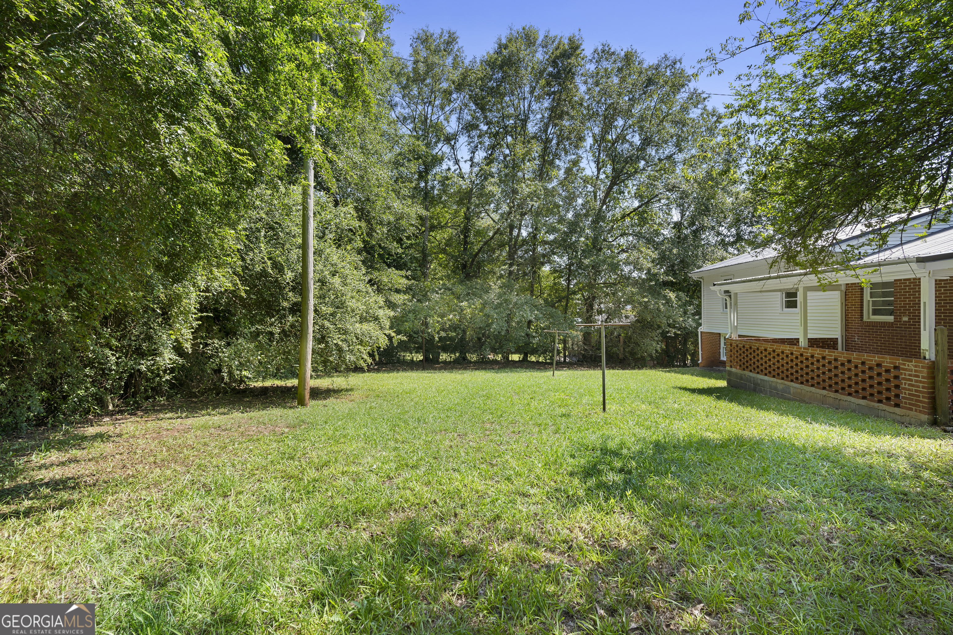 890 Chestnut Drive