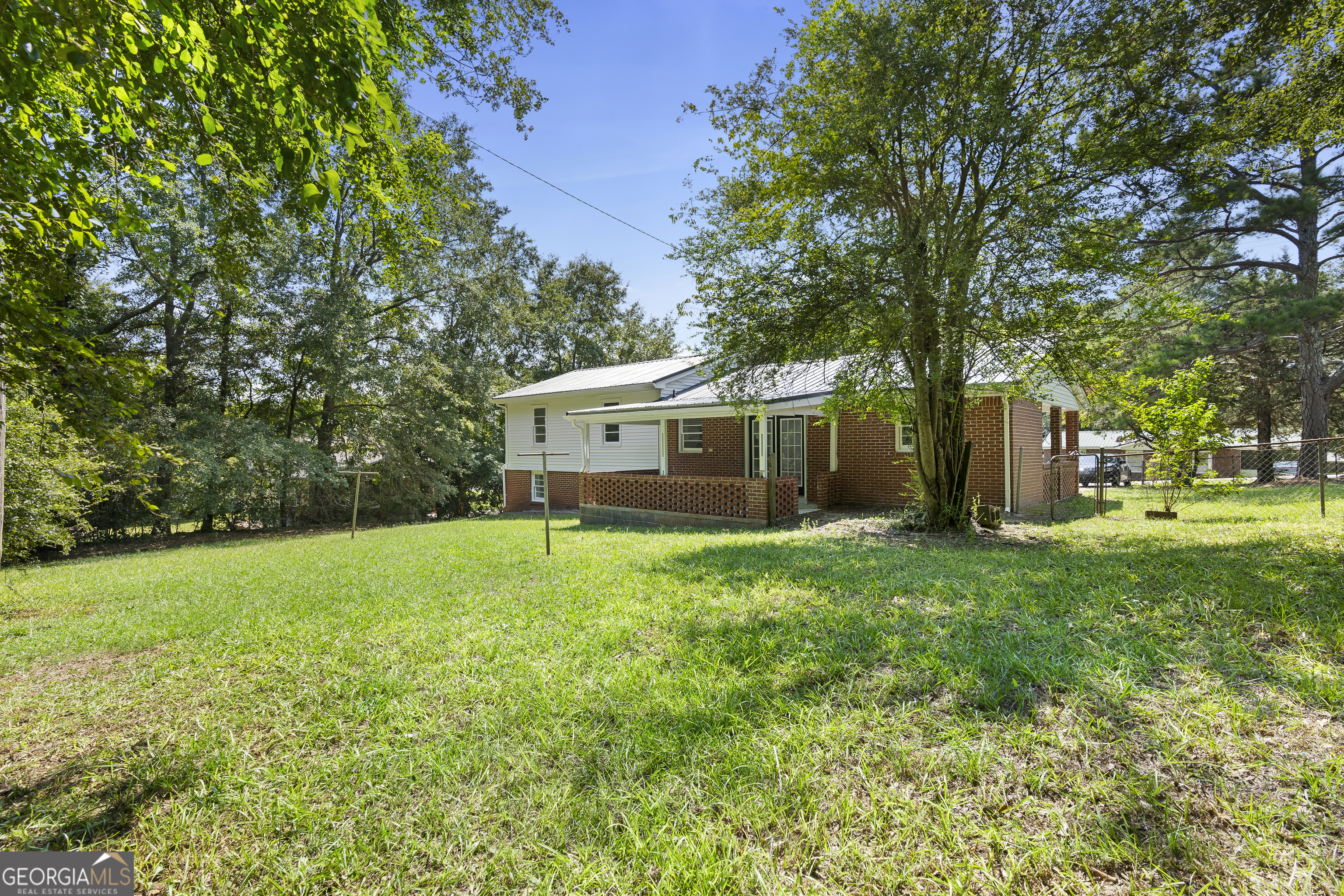 890 Chestnut Drive
