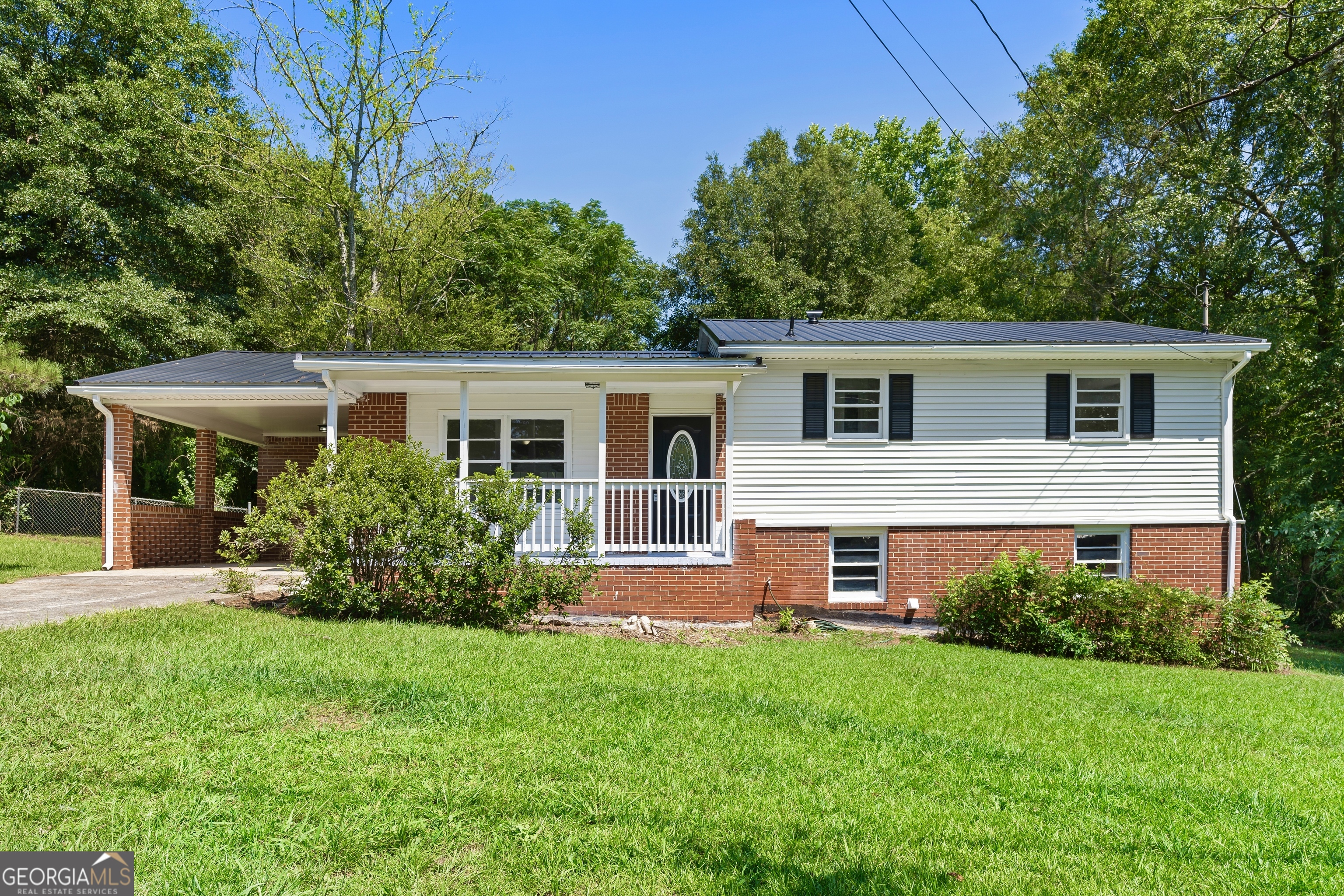 890 Chestnut Drive