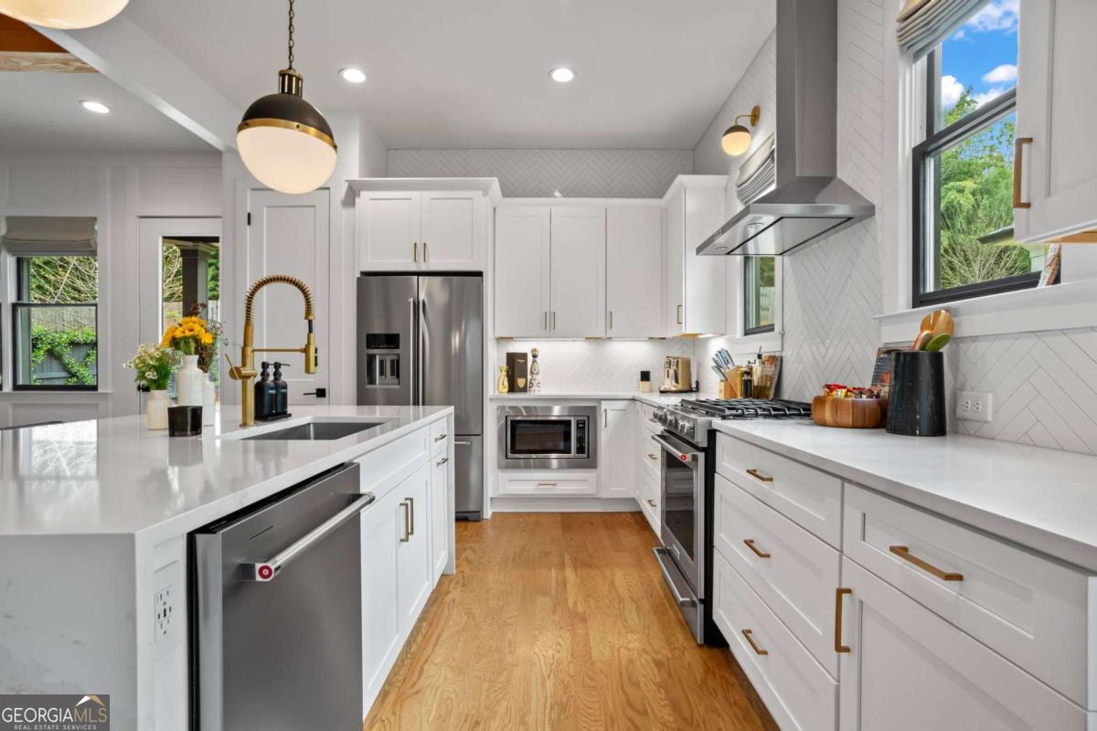 60 Walthall Street NE # B