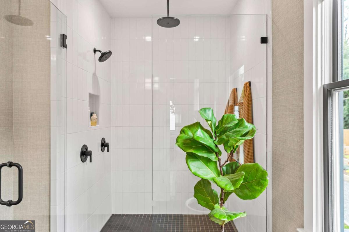 60 Walthall Street NE # B