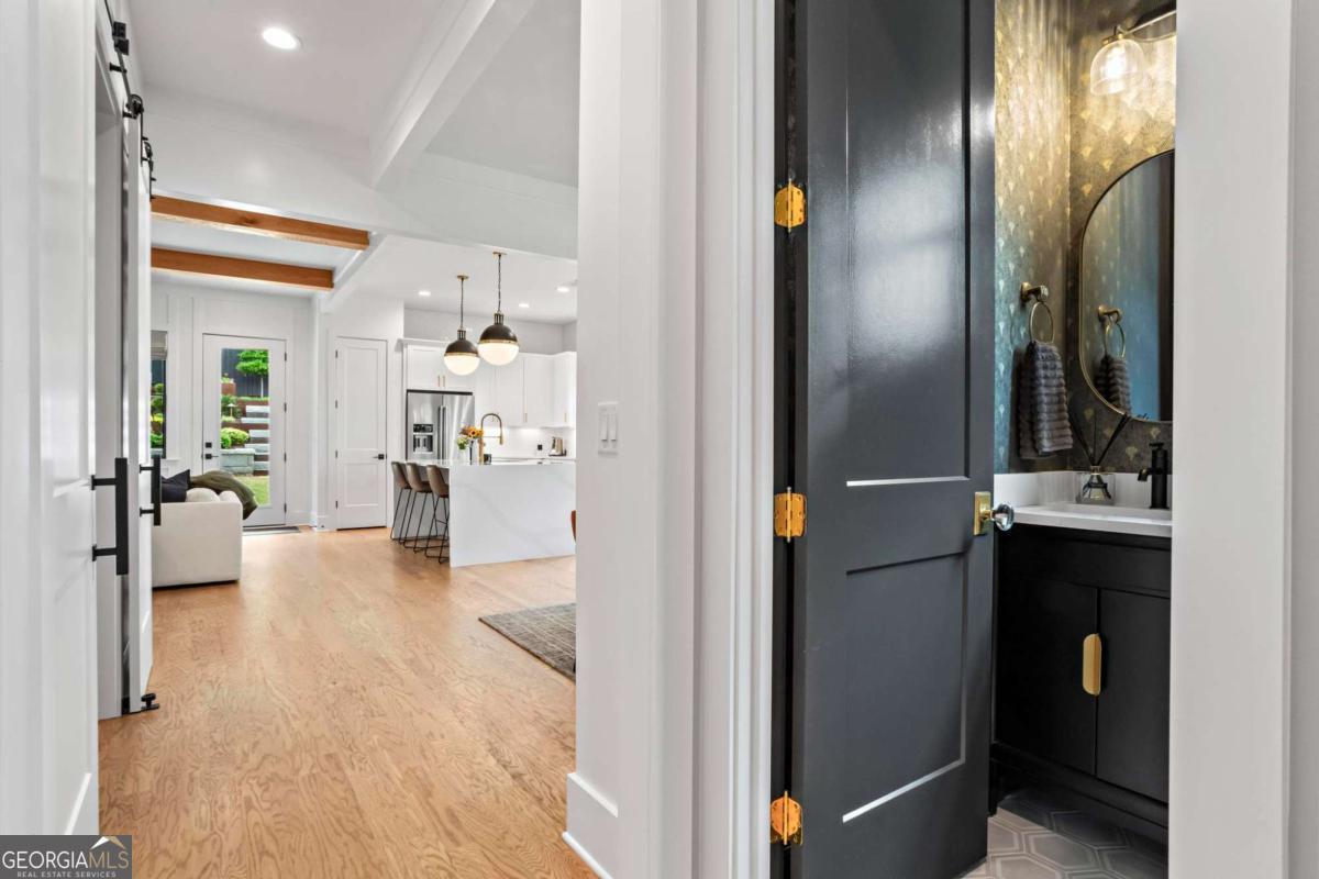 60 Walthall Street NE # B