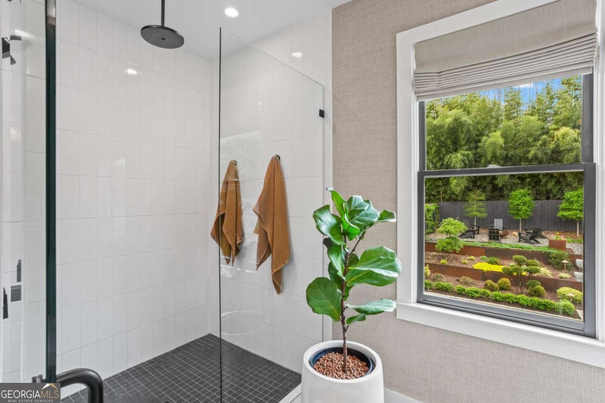 60 Walthall Street NE # B