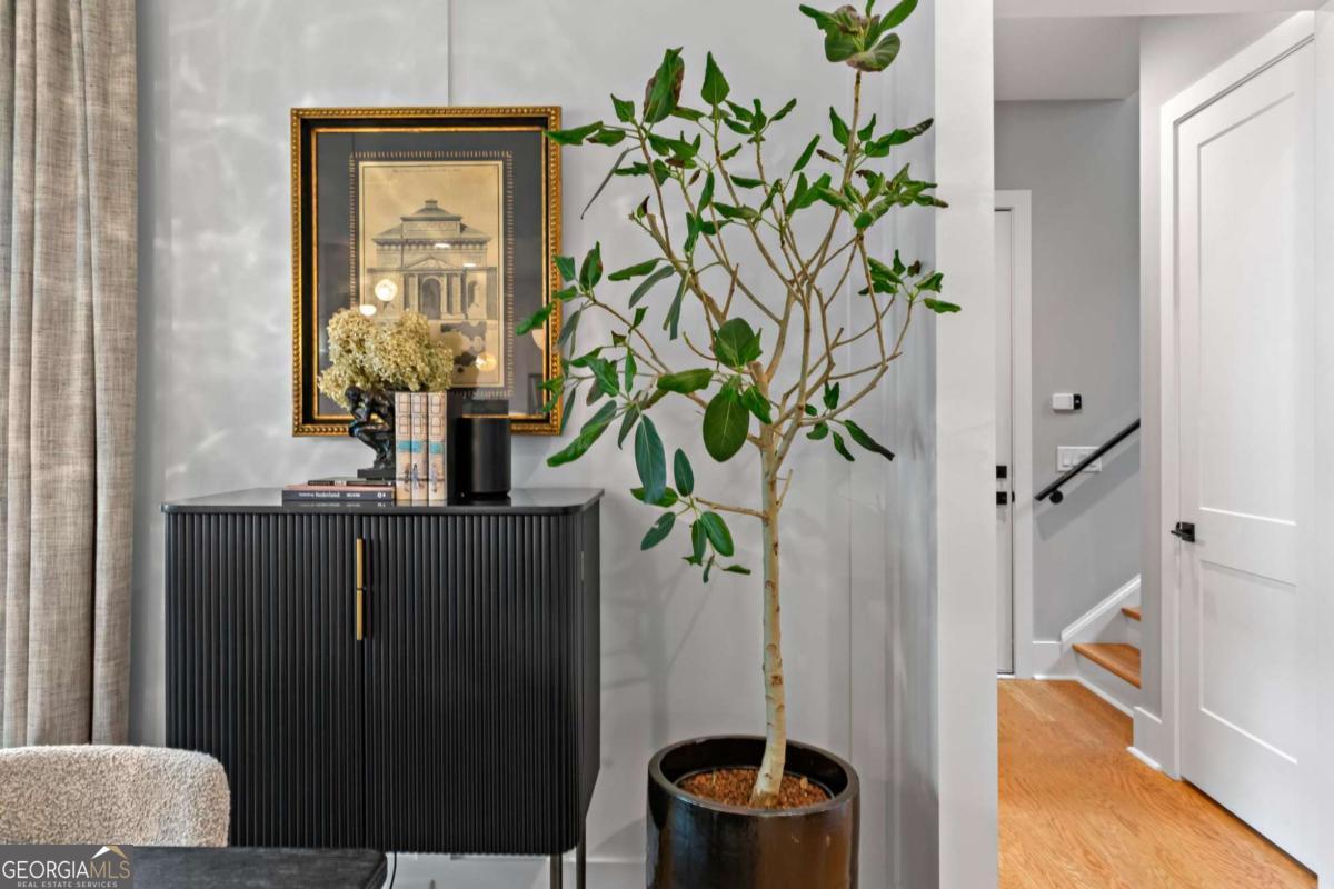 60 Walthall Street NE # B