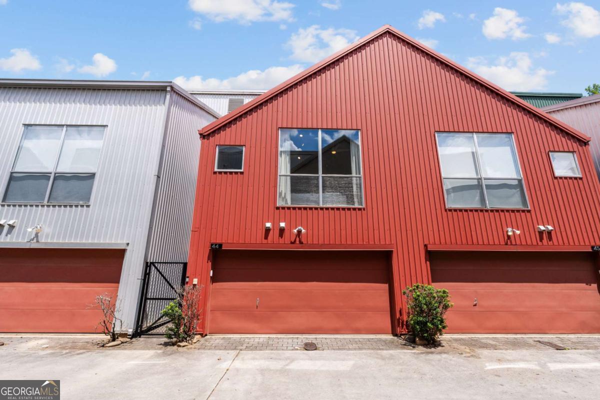 920 Memorial Drive SE # 44