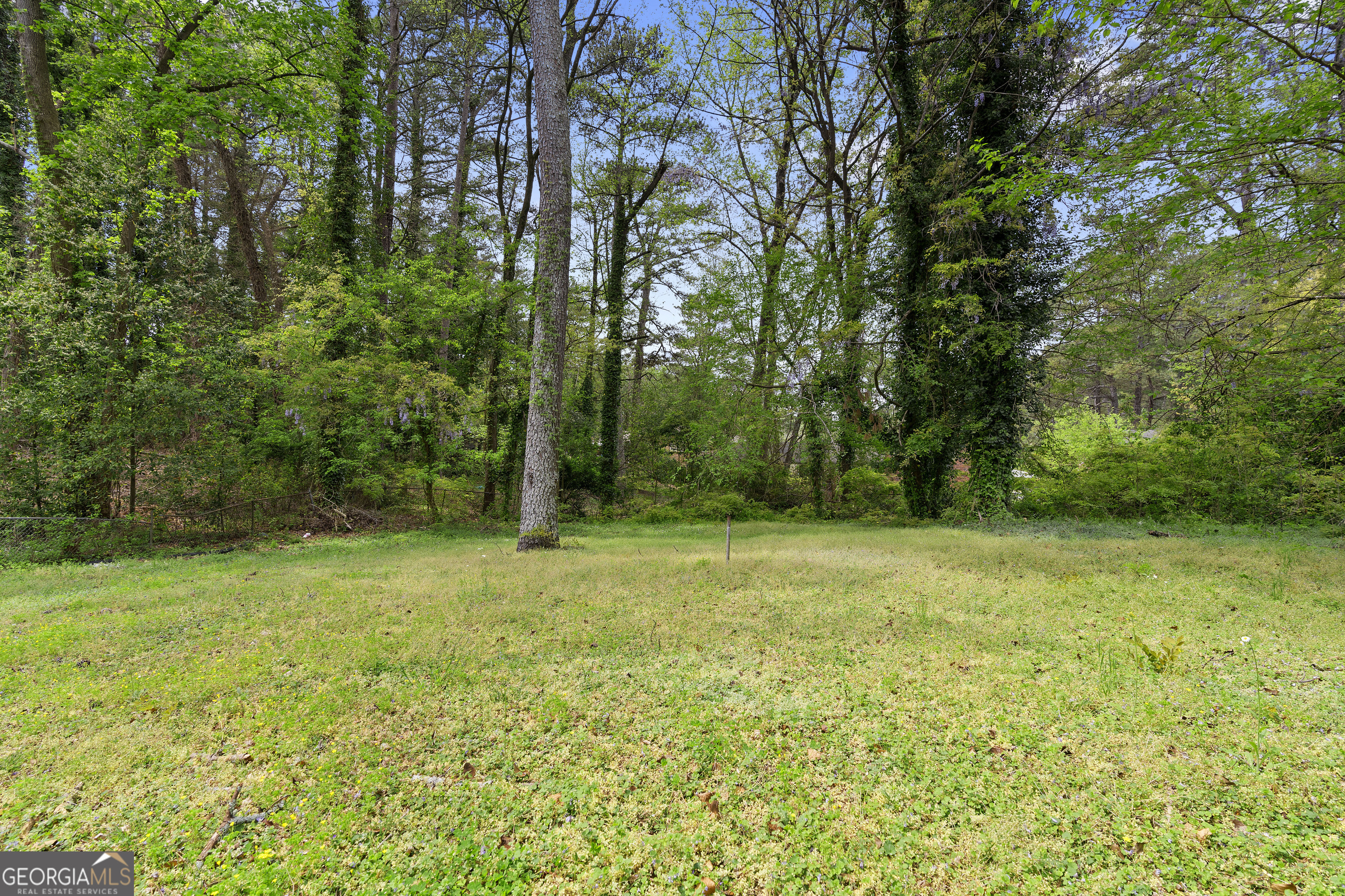 2405 Clifton Springs Road