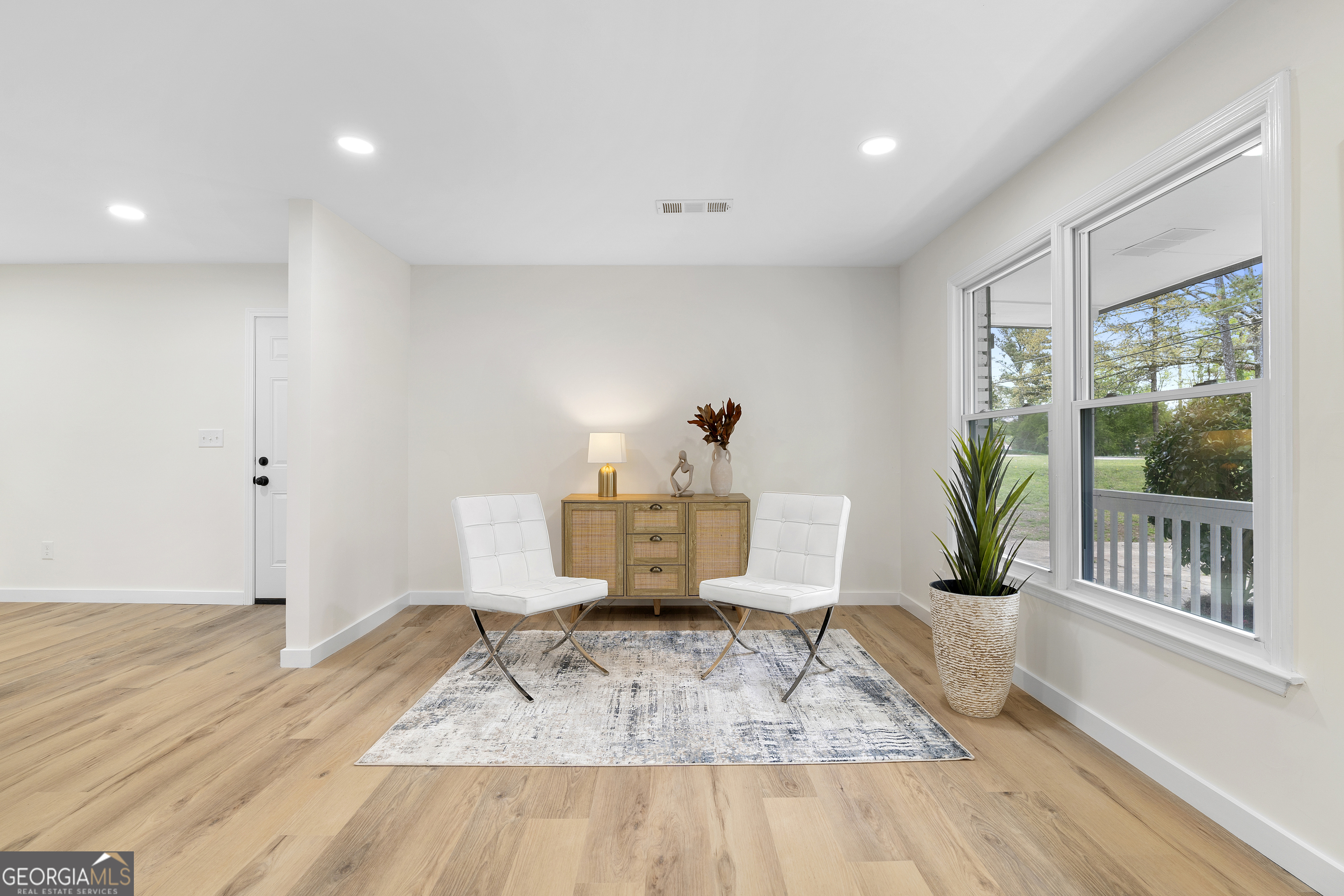 2405 Clifton Springs Road