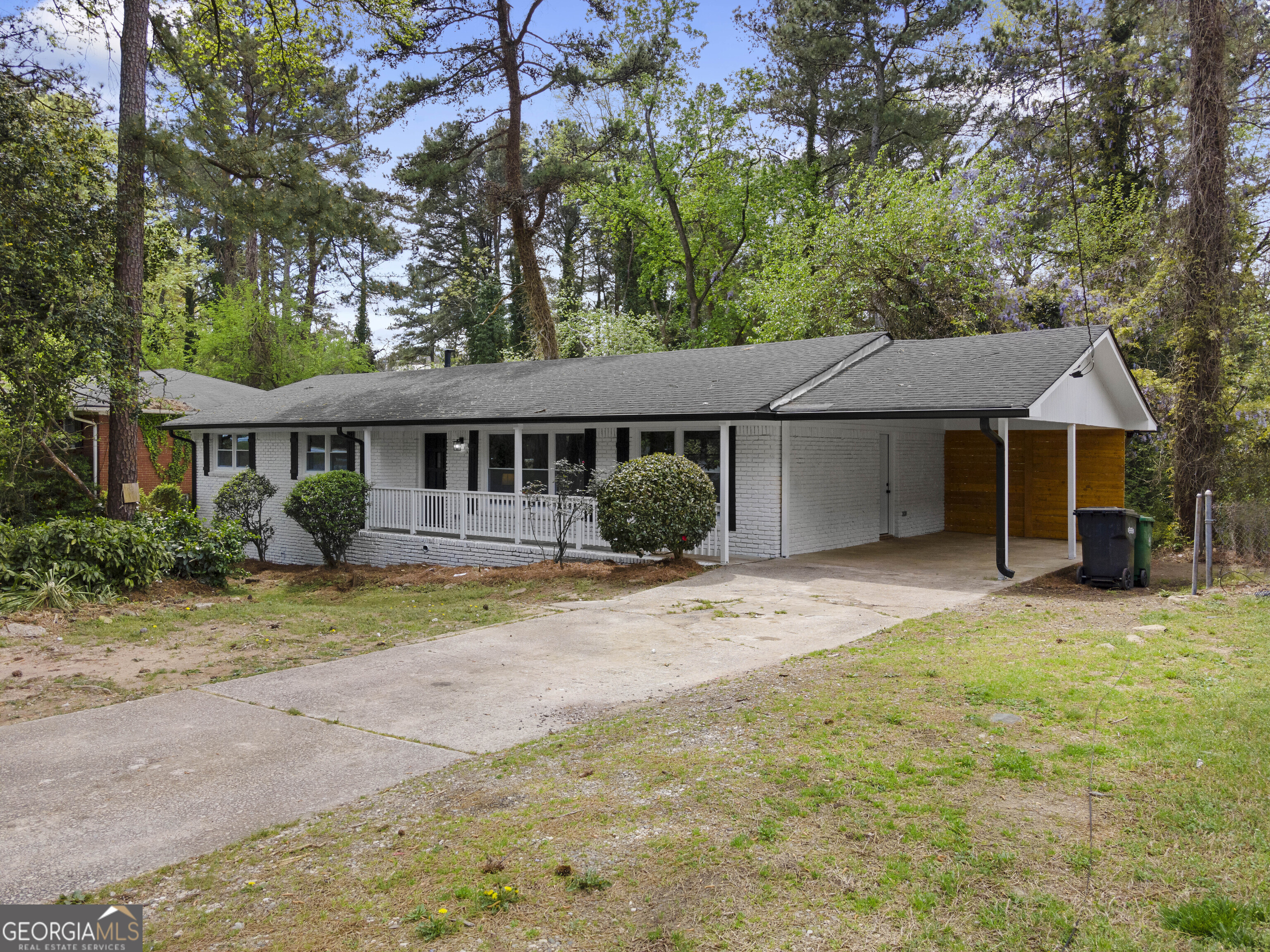 2405 Clifton Springs Road