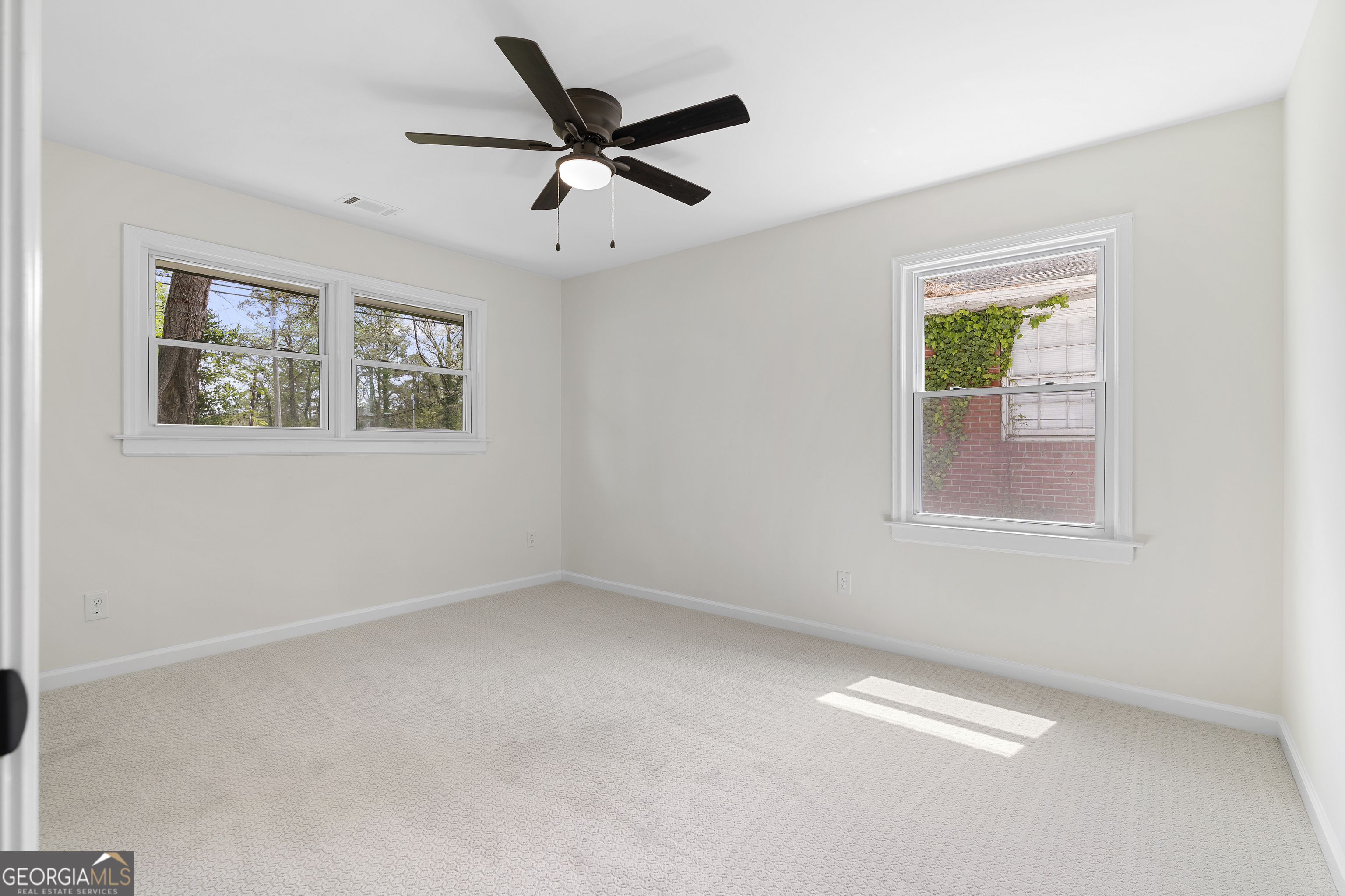 2405 Clifton Springs Road