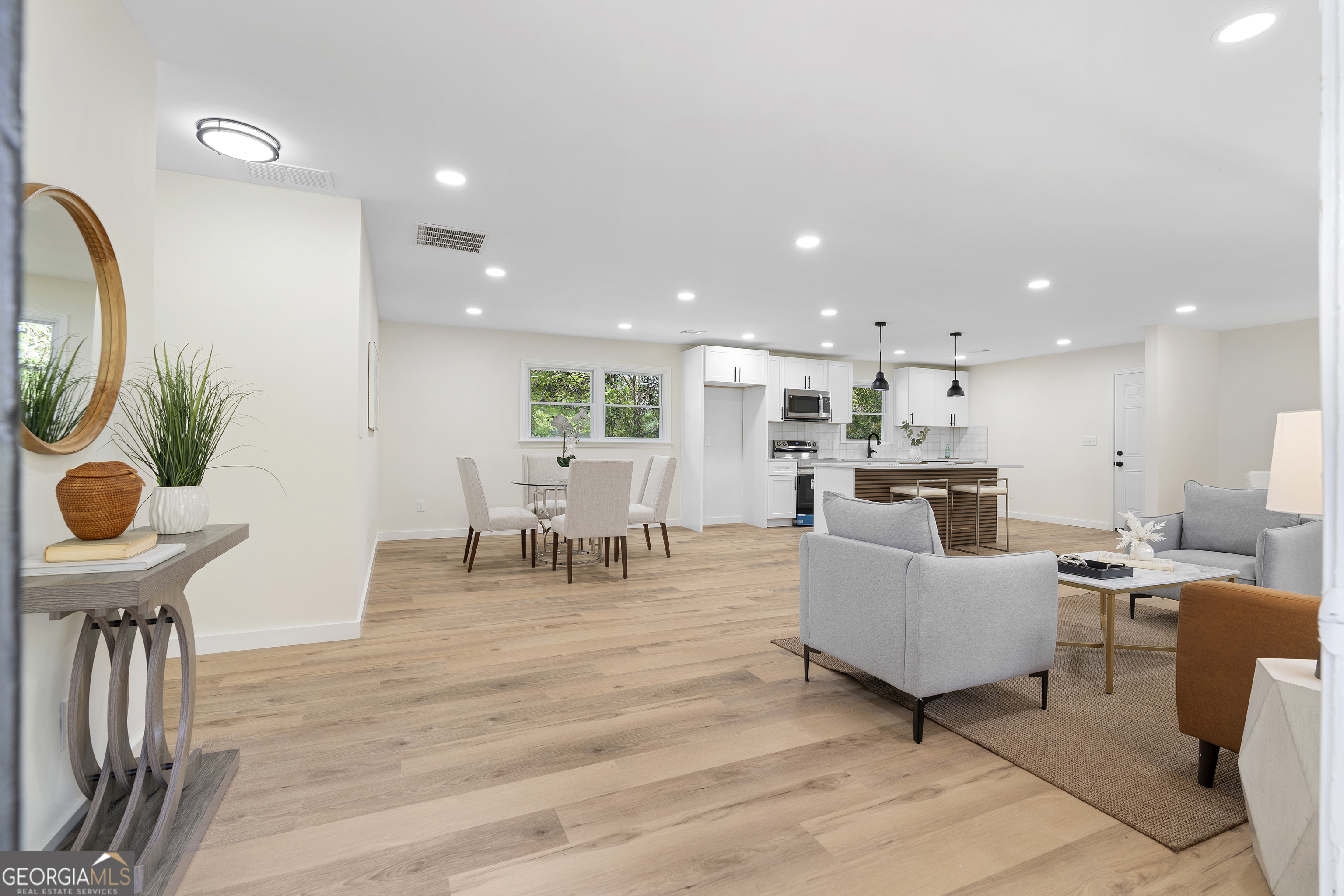 2405 Clifton Springs Road