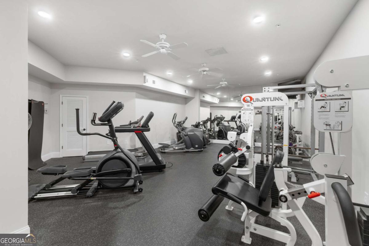 11 Perimeter Center E # 1404