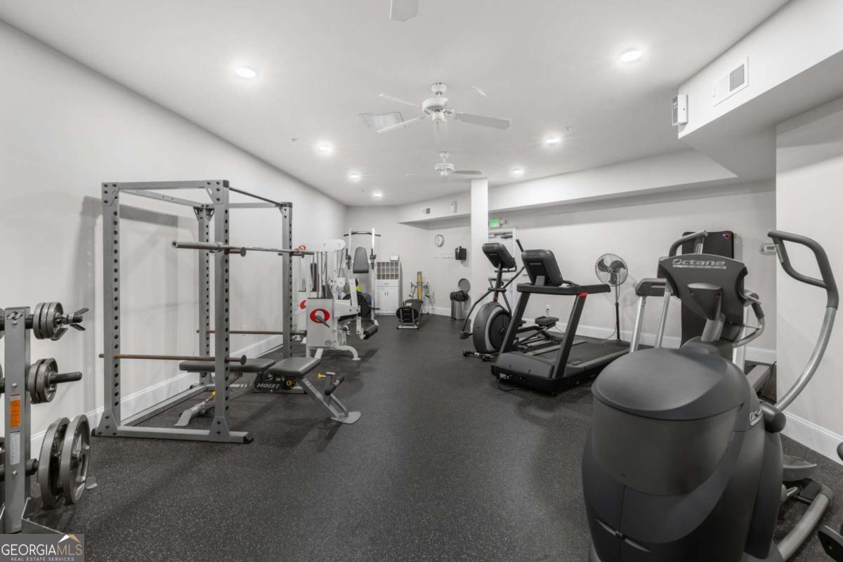 11 Perimeter Center E # 1404