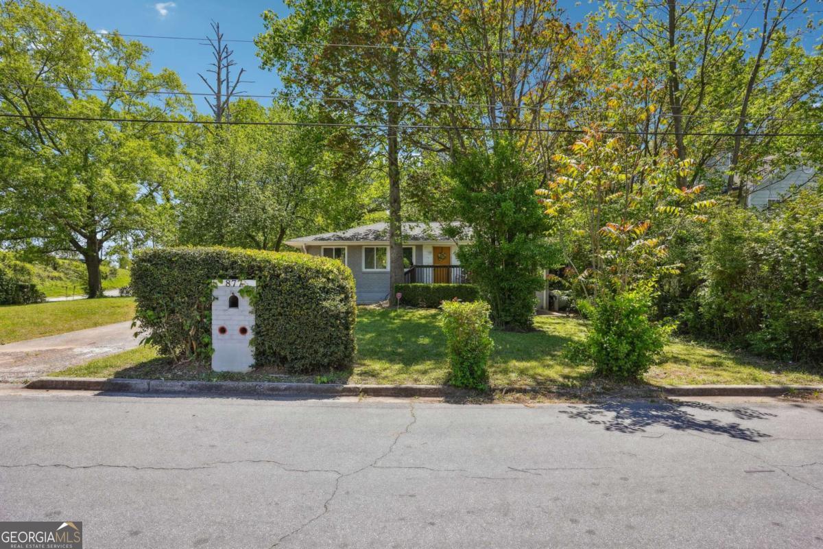 877 Lee Andrews Avenue SE