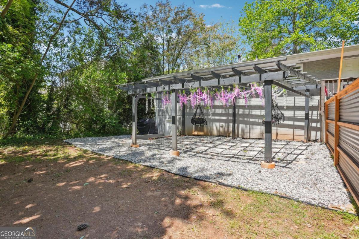 877 Lee Andrews Avenue SE