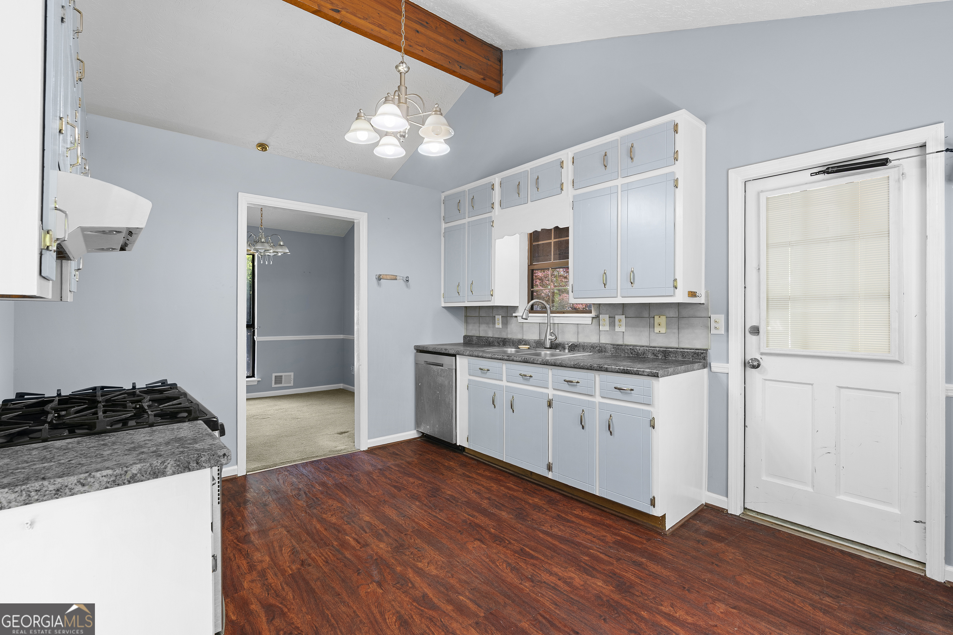 1800 Coachman Cove