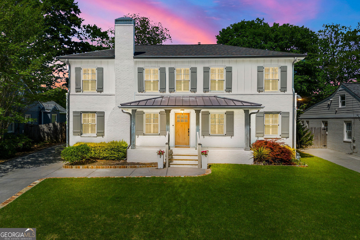 218 Midvale Drive NE