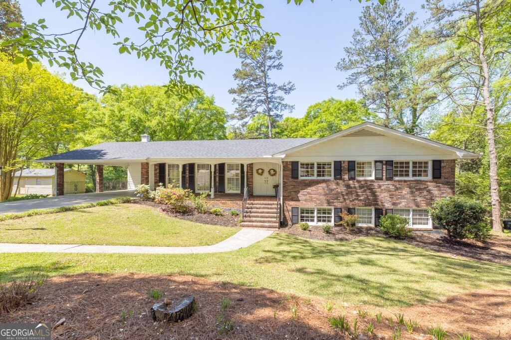 694 Meadowbrook Drive