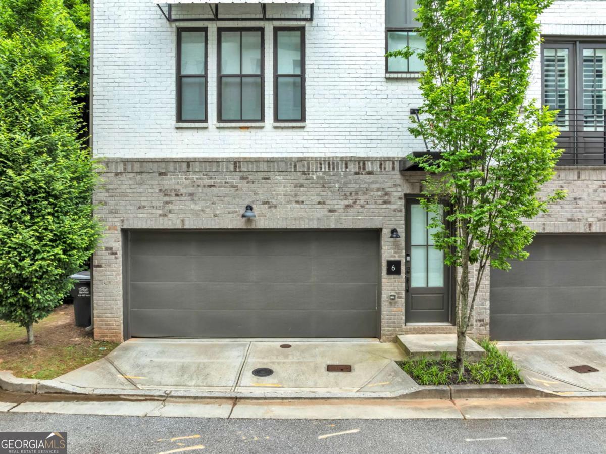 215 Arizona Avenue NE # 6