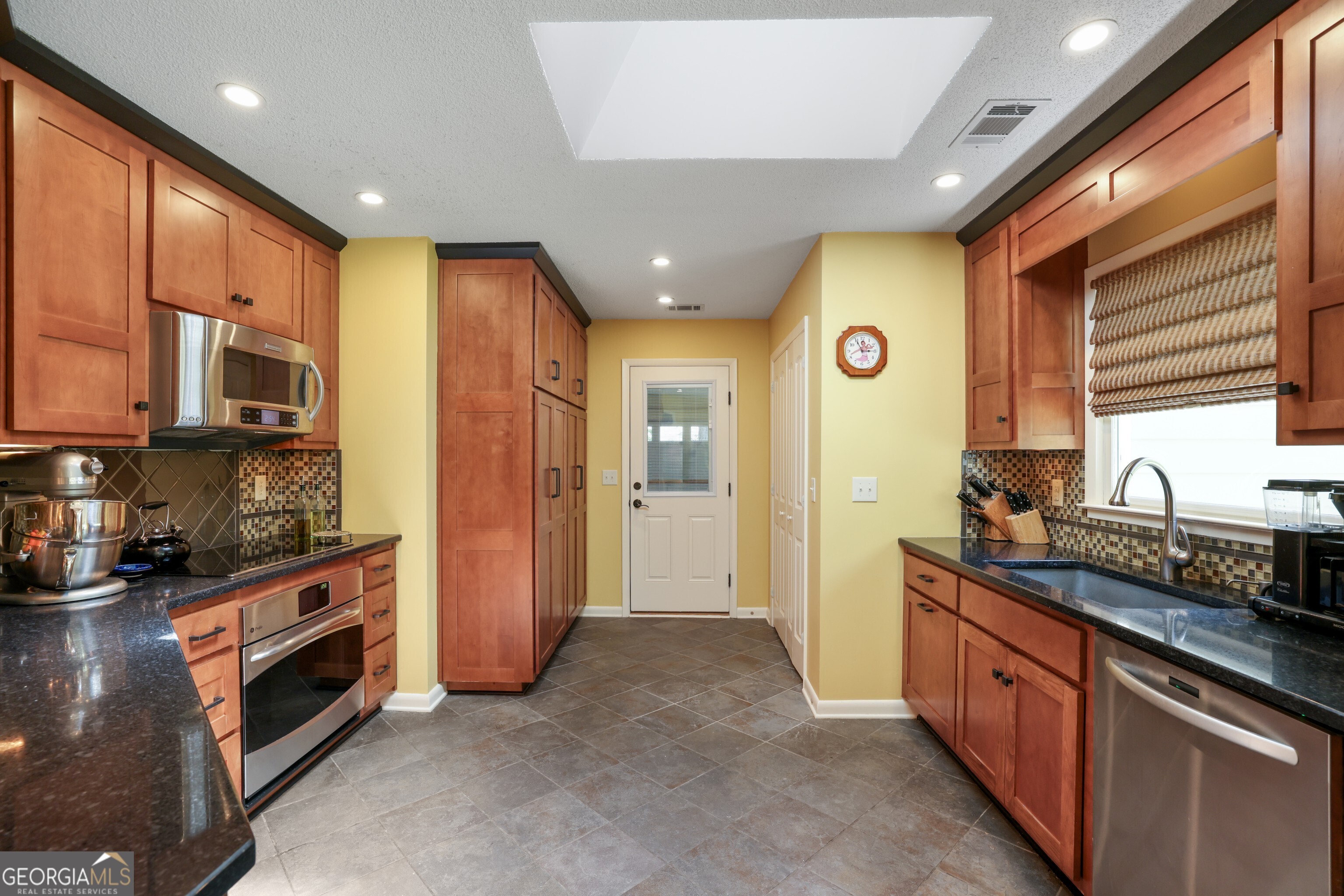 1390 Barclay Drive