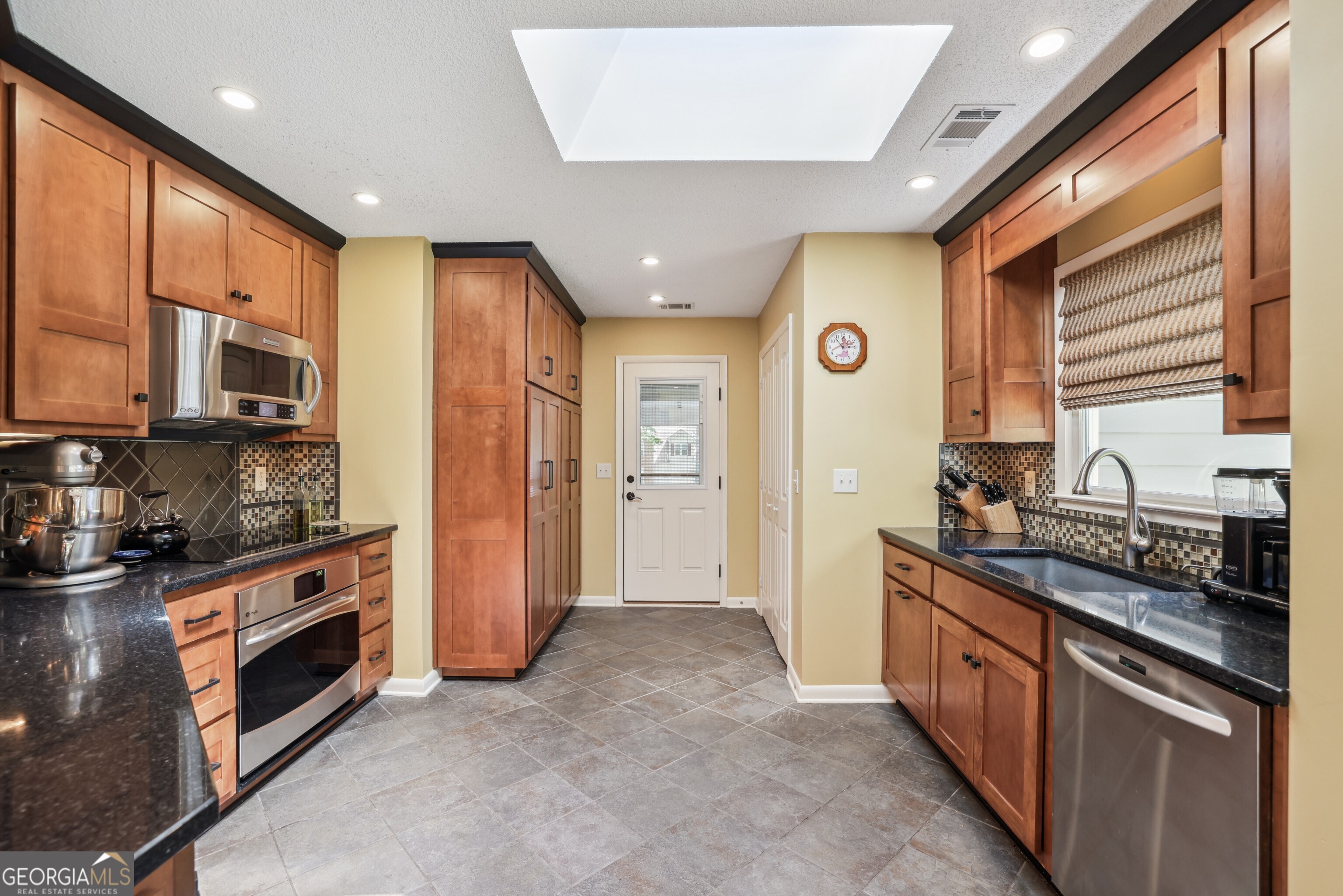 1390 Barclay Drive