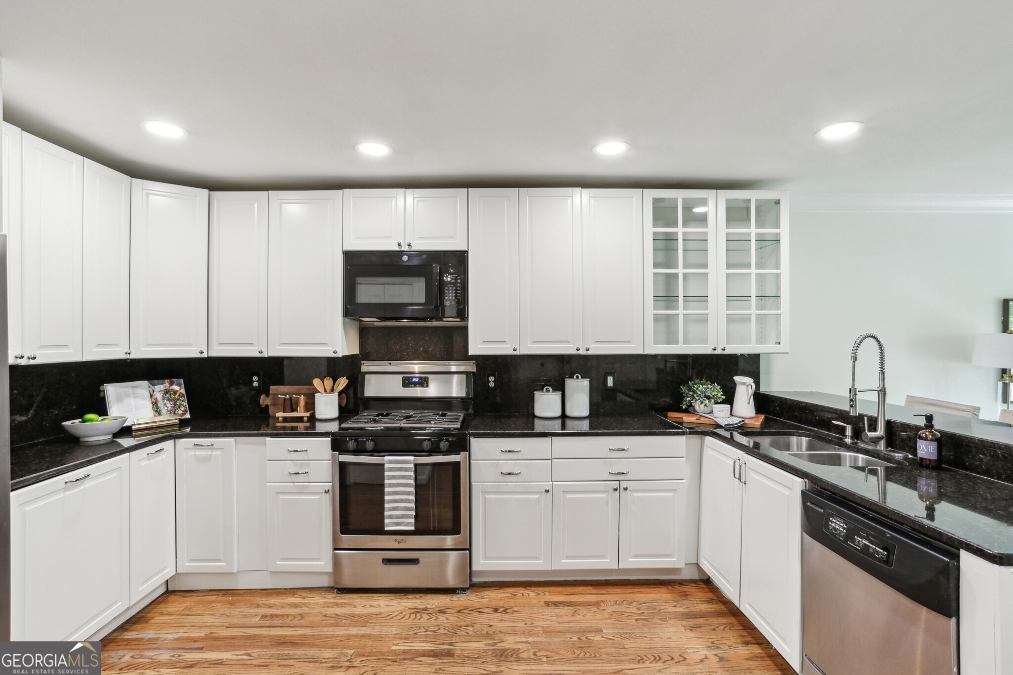 3794 Ashford Lake Court NE