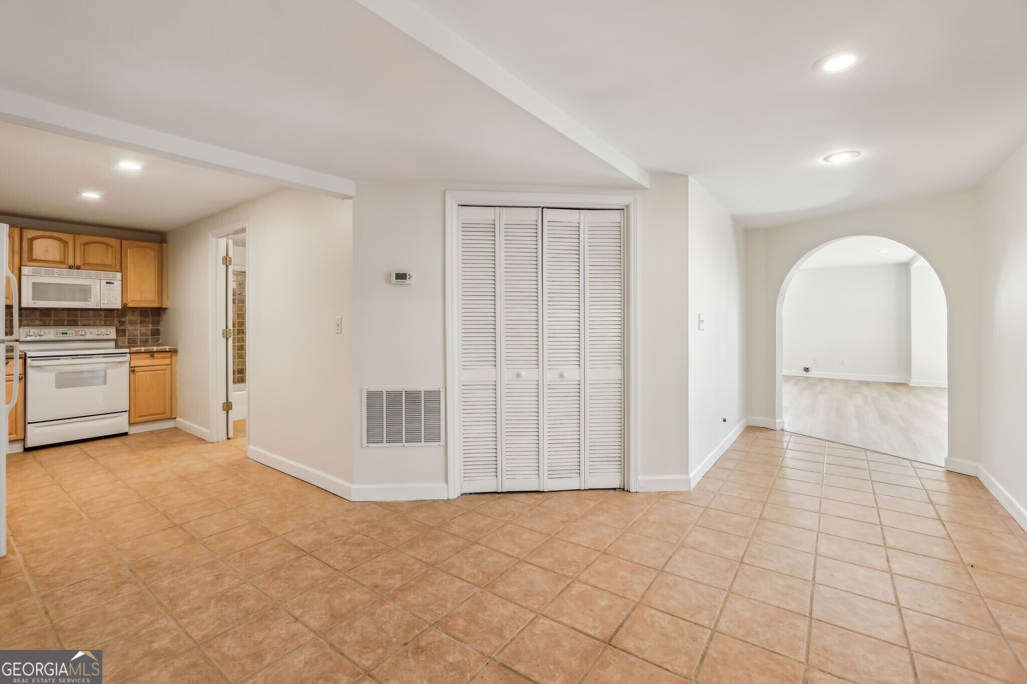 2975 Coles Way