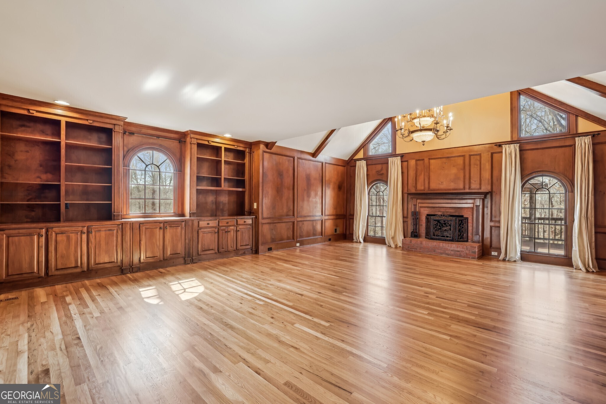 2975 Coles Way