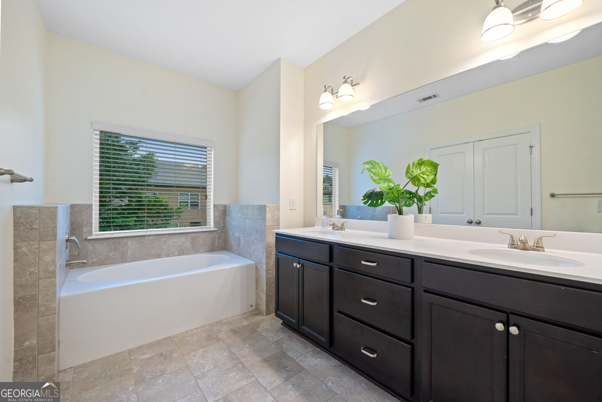 3231 Chutney Court