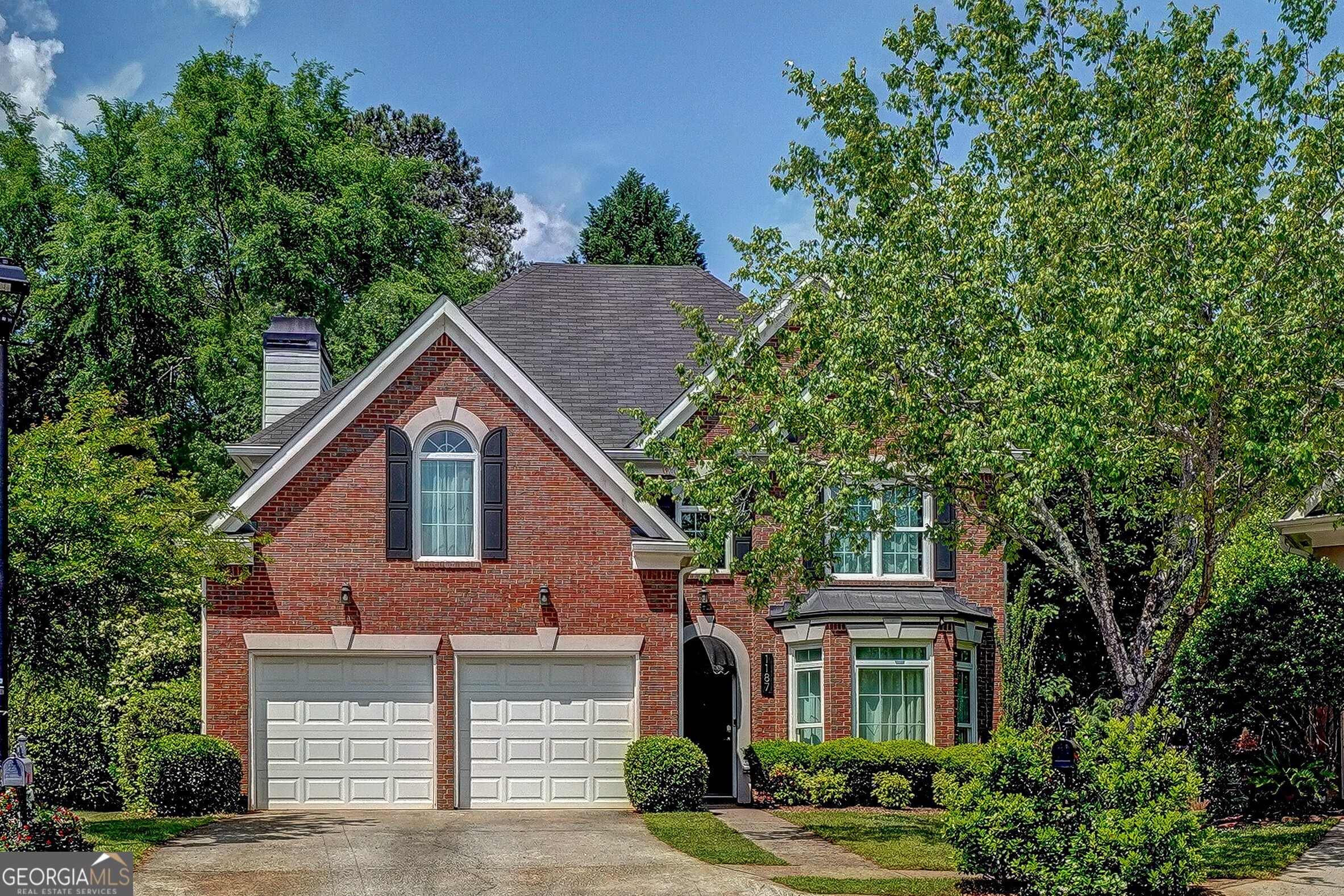 1187 Druid Walk