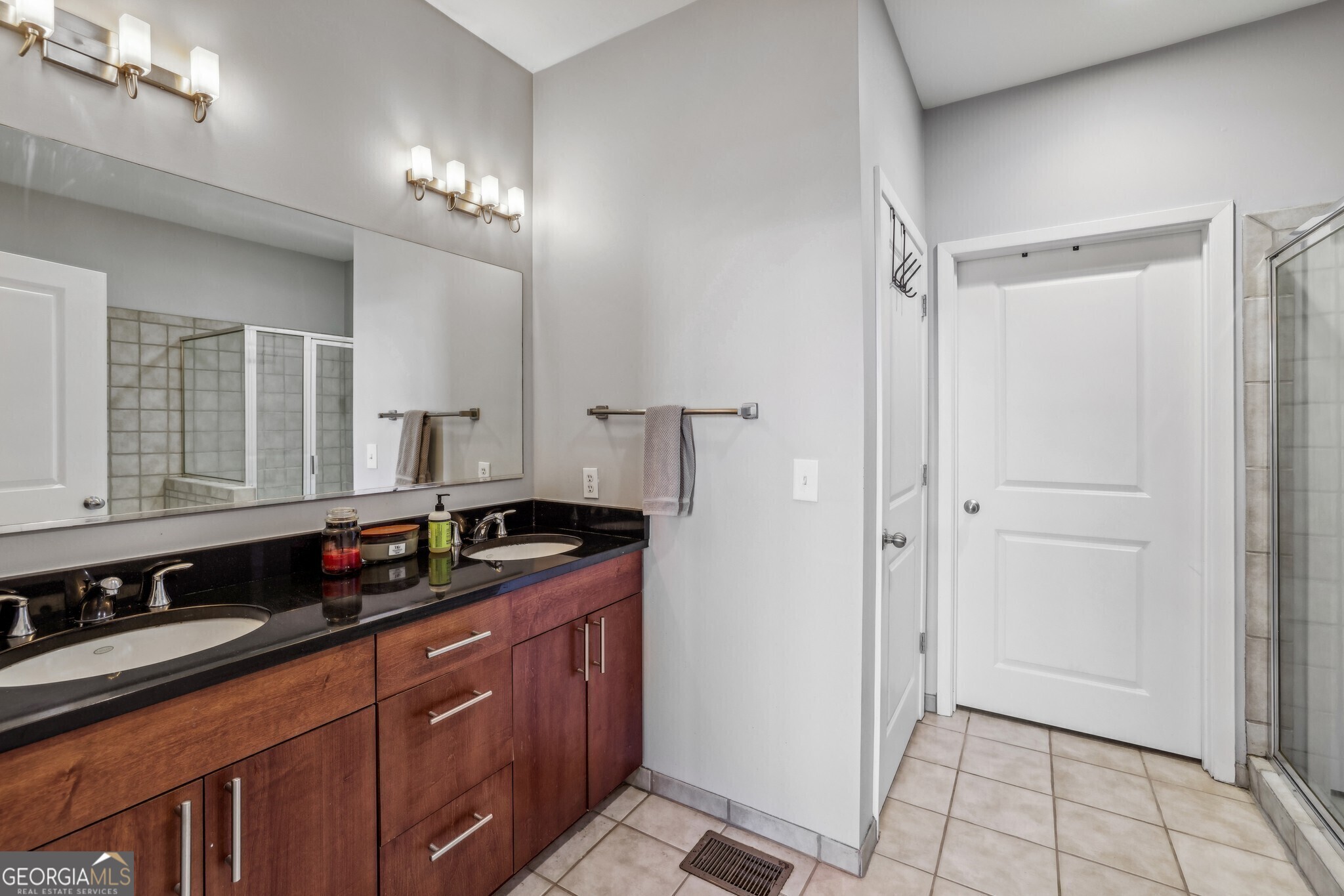238 Walker Street # 39