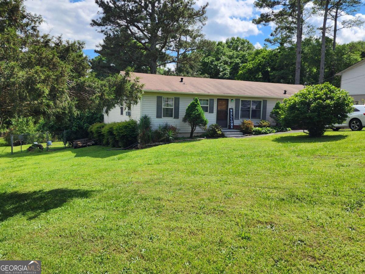 16 Barnesdale Way NE