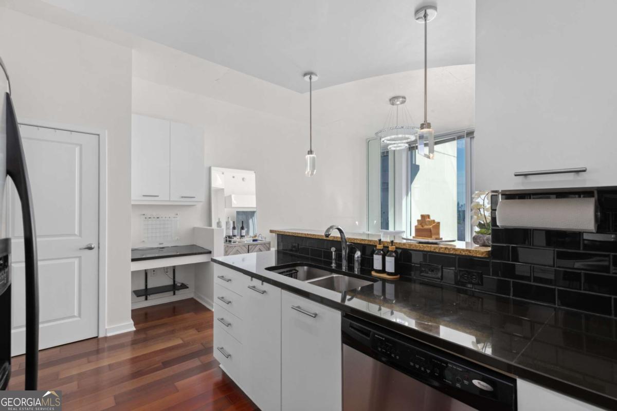 3324 Peachtree Road NE # 1304