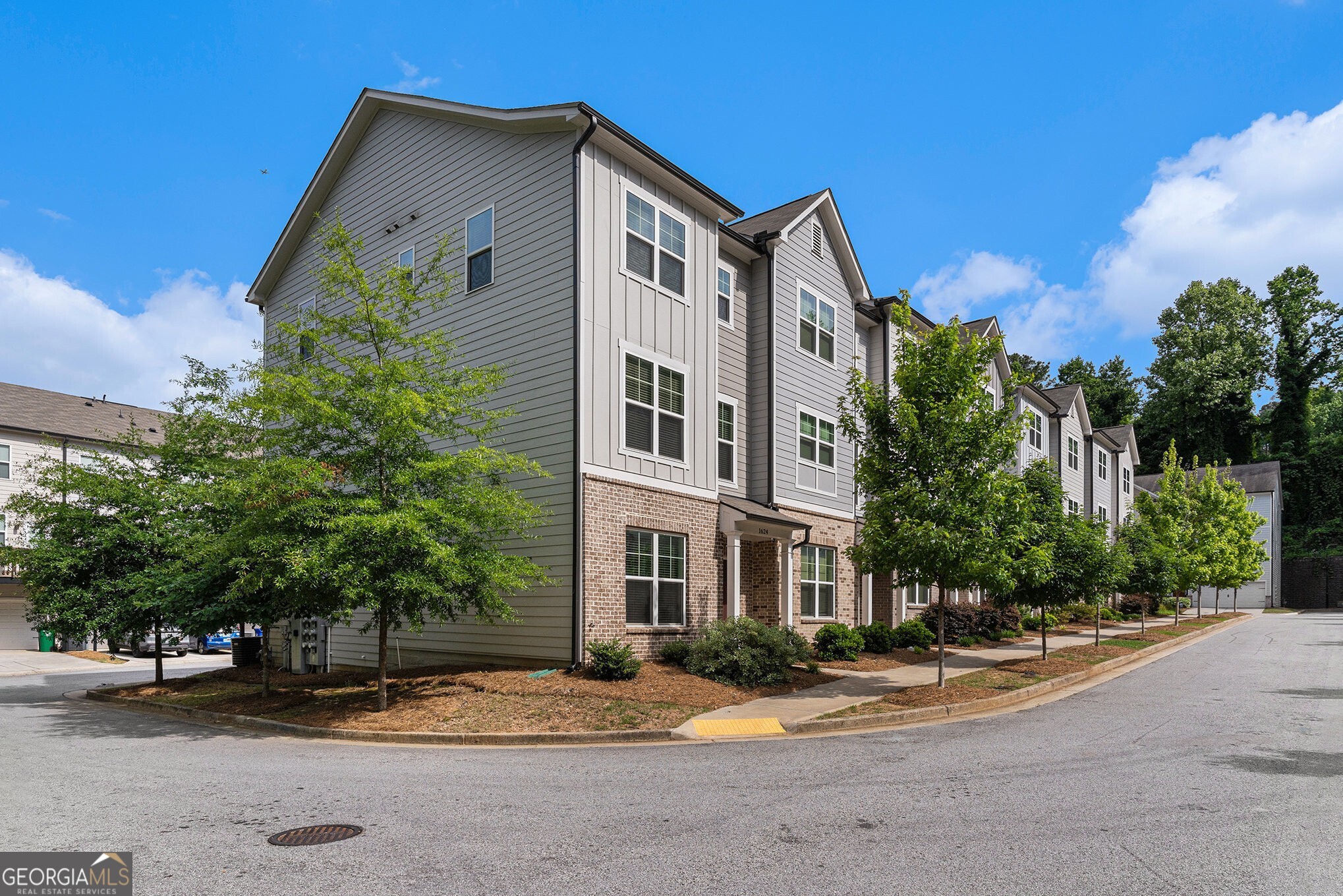 1624 Venture Point Way