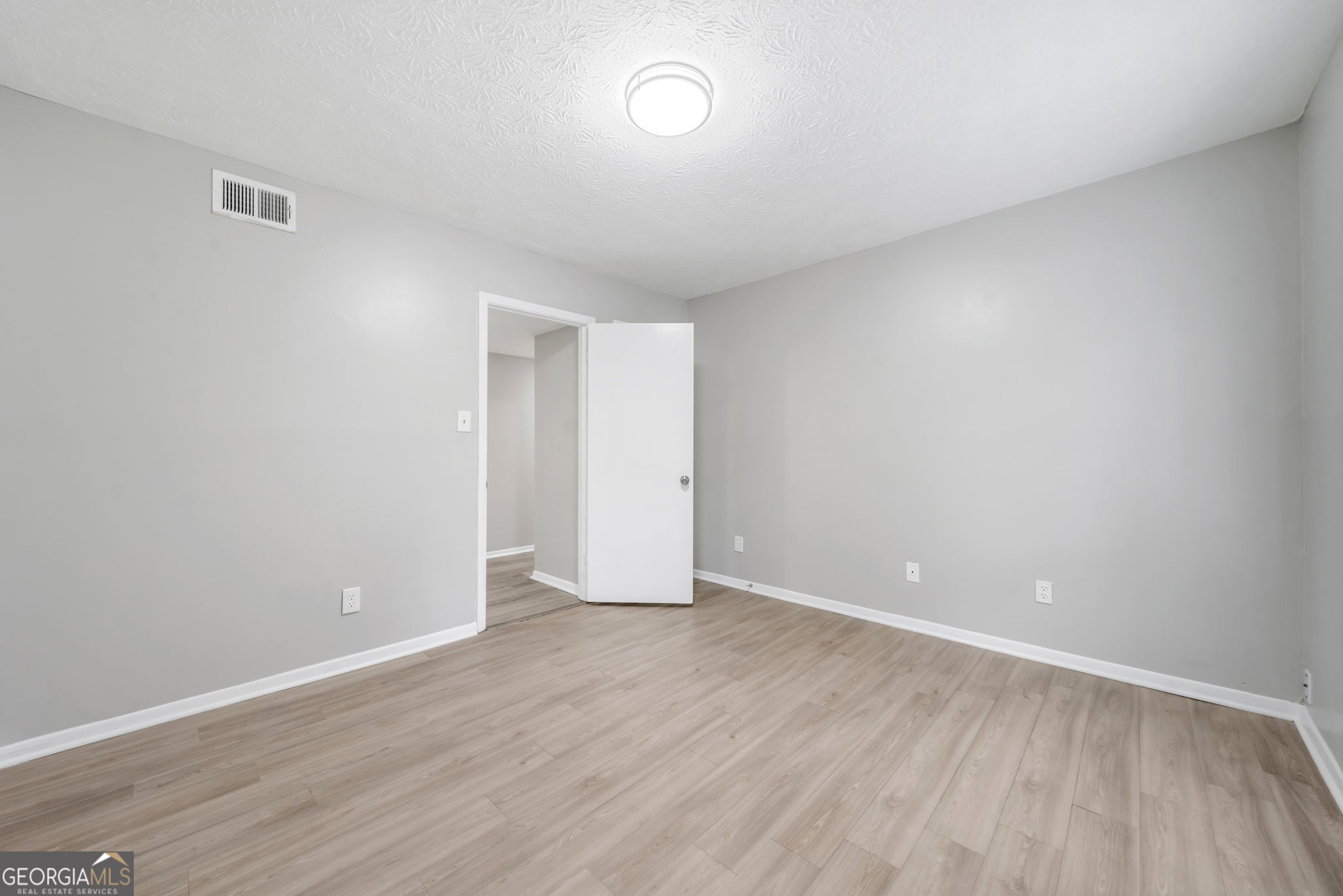 113 Tuxworth Circle
