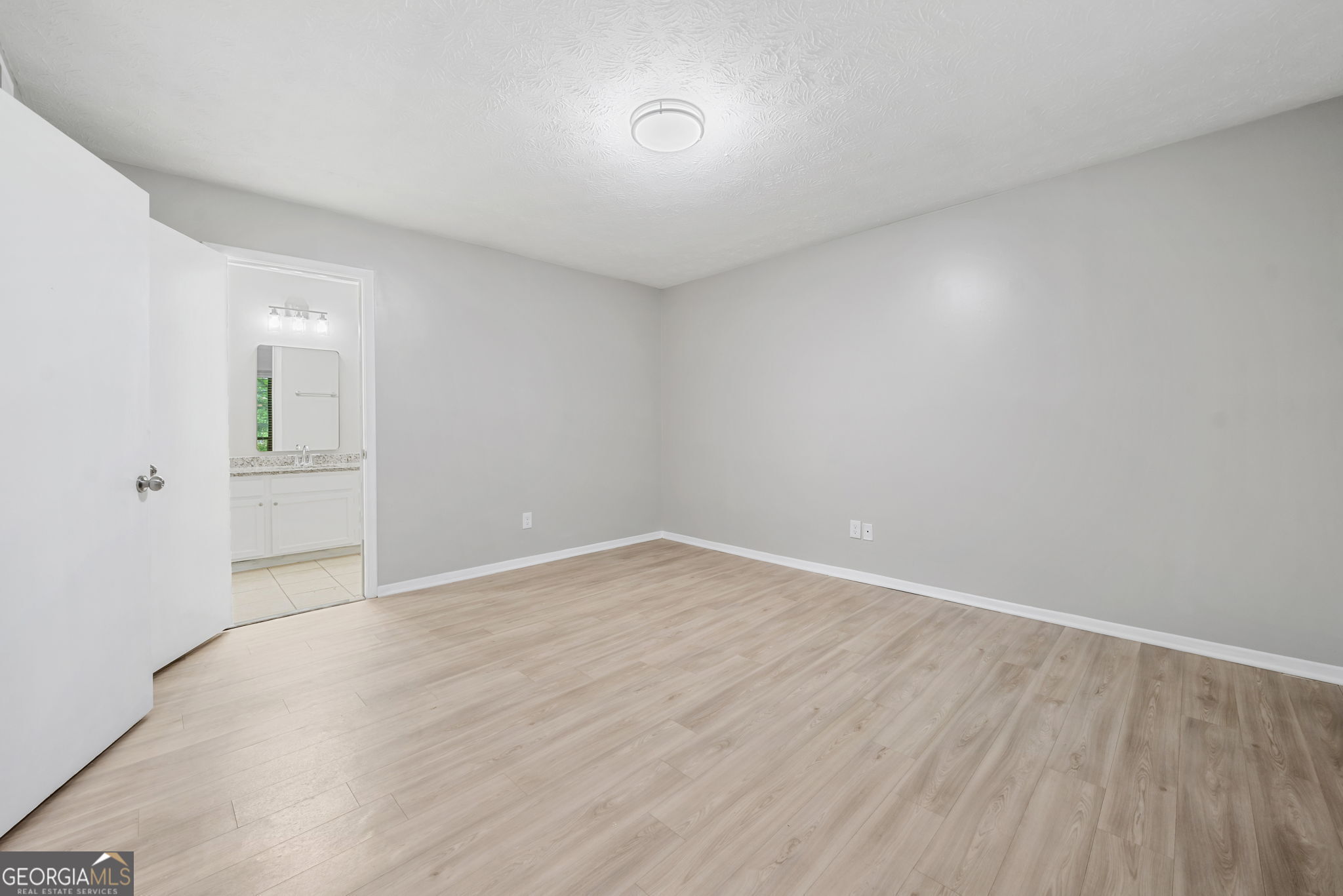 113 Tuxworth Circle