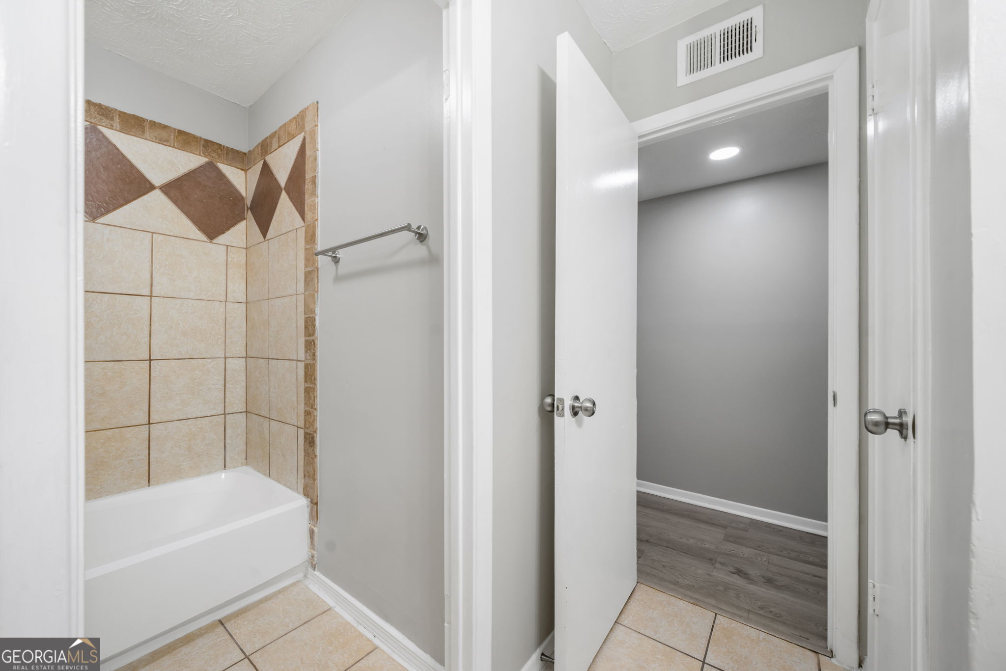 113 Tuxworth Circle