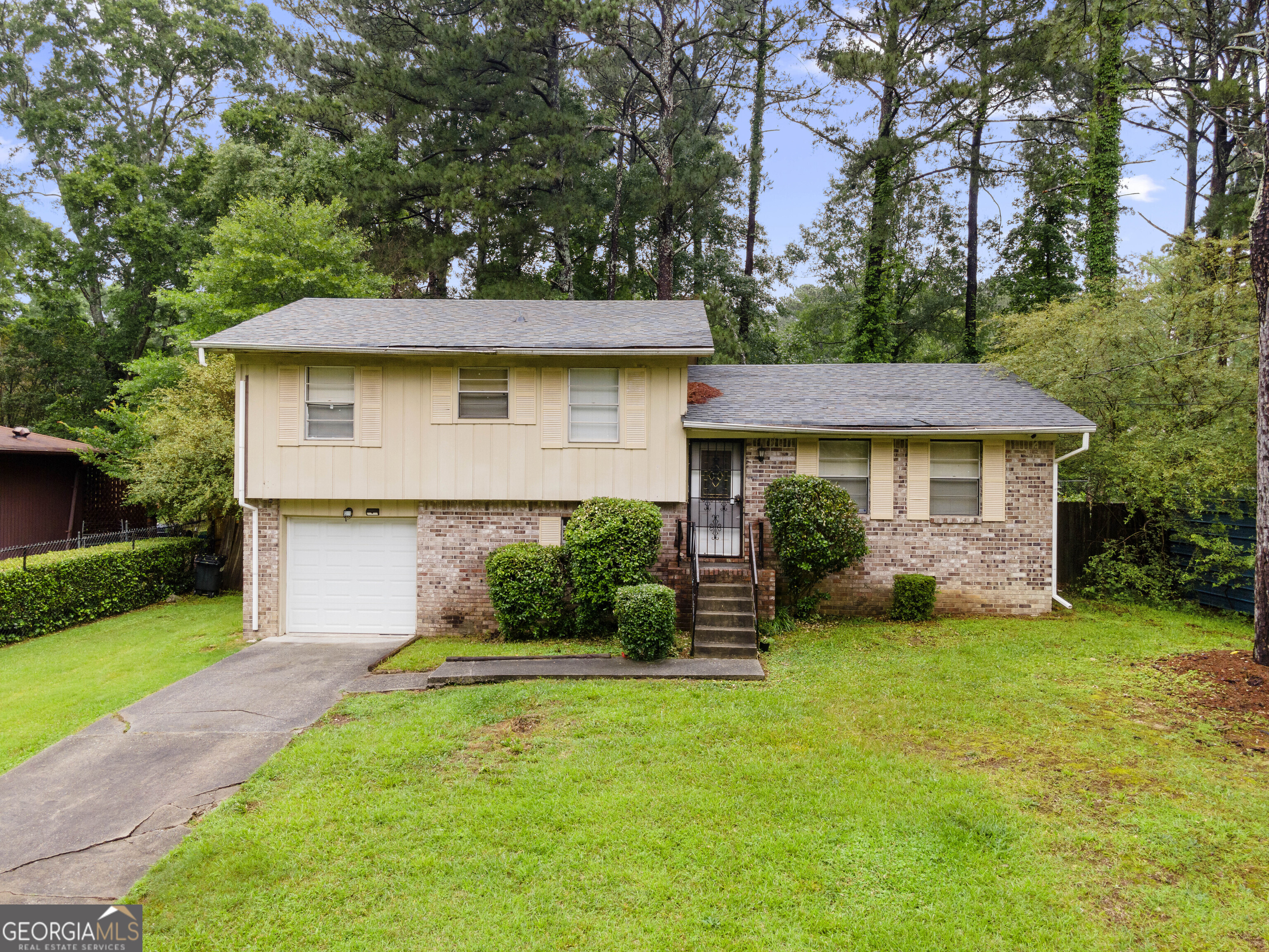6535 Buckhurst Trail