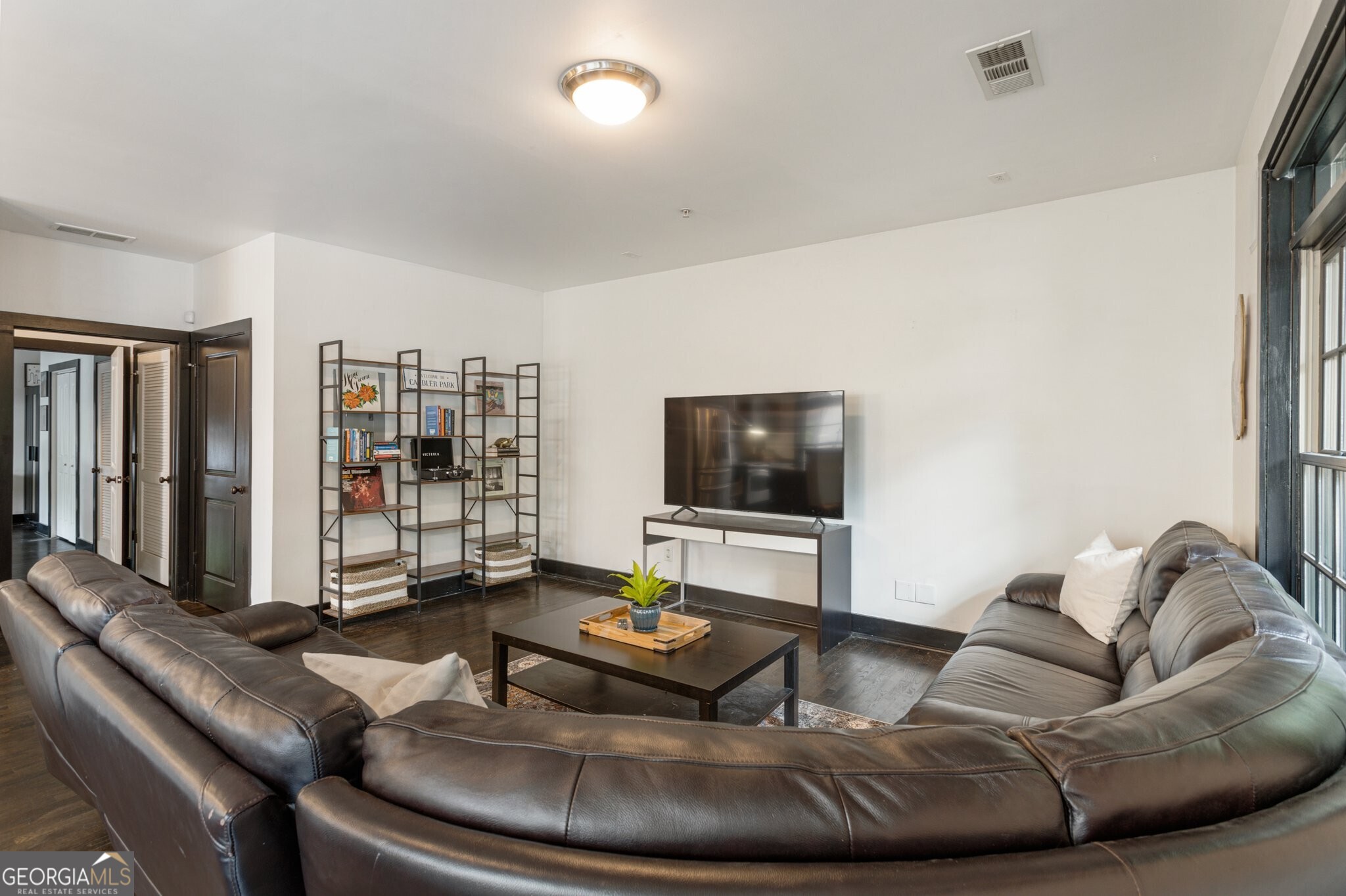 1300 Dekalb Avenue NE # 711