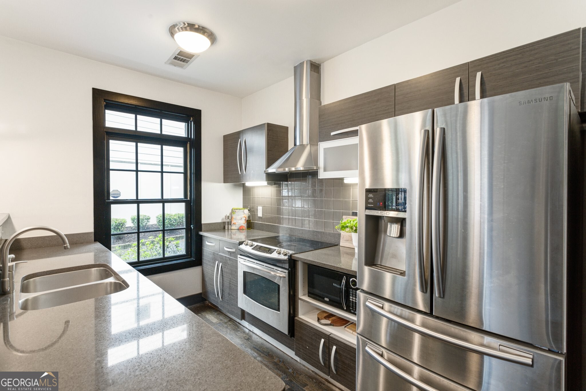 1300 Dekalb Avenue NE # 711