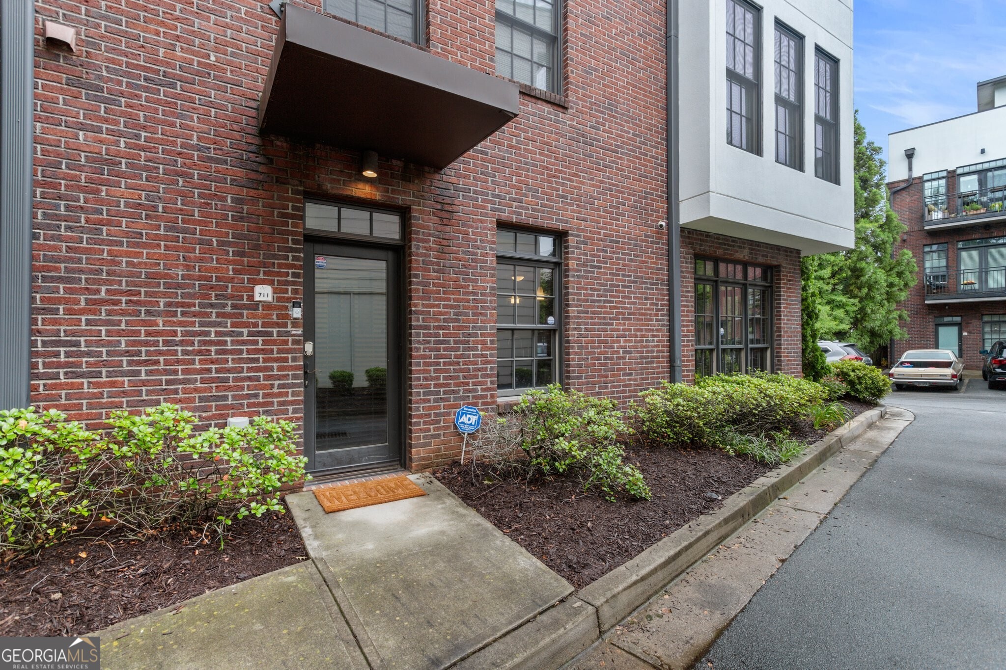 1300 Dekalb Avenue NE # 711