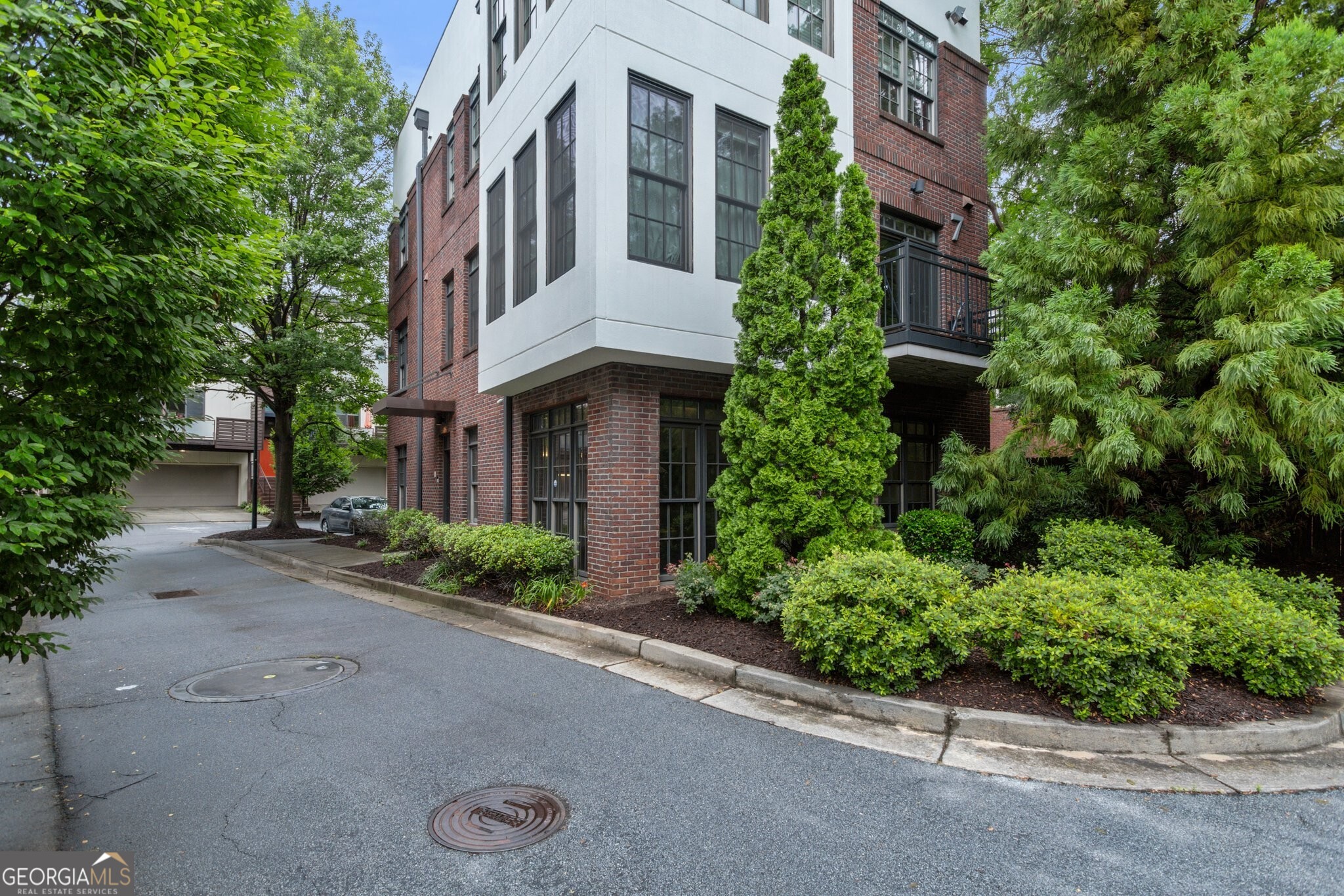 1300 Dekalb Avenue NE # 711