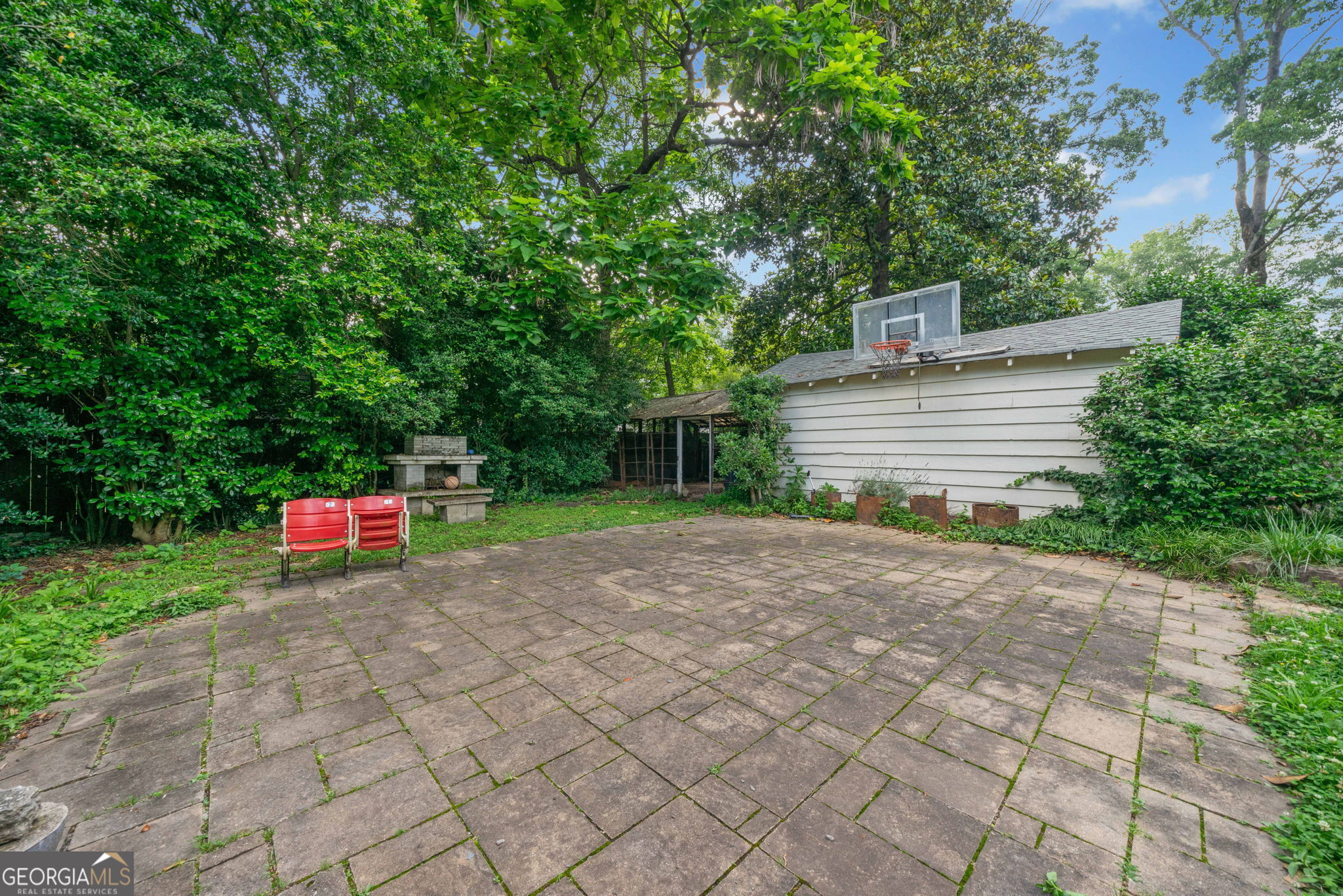 451 S Columbia Drive