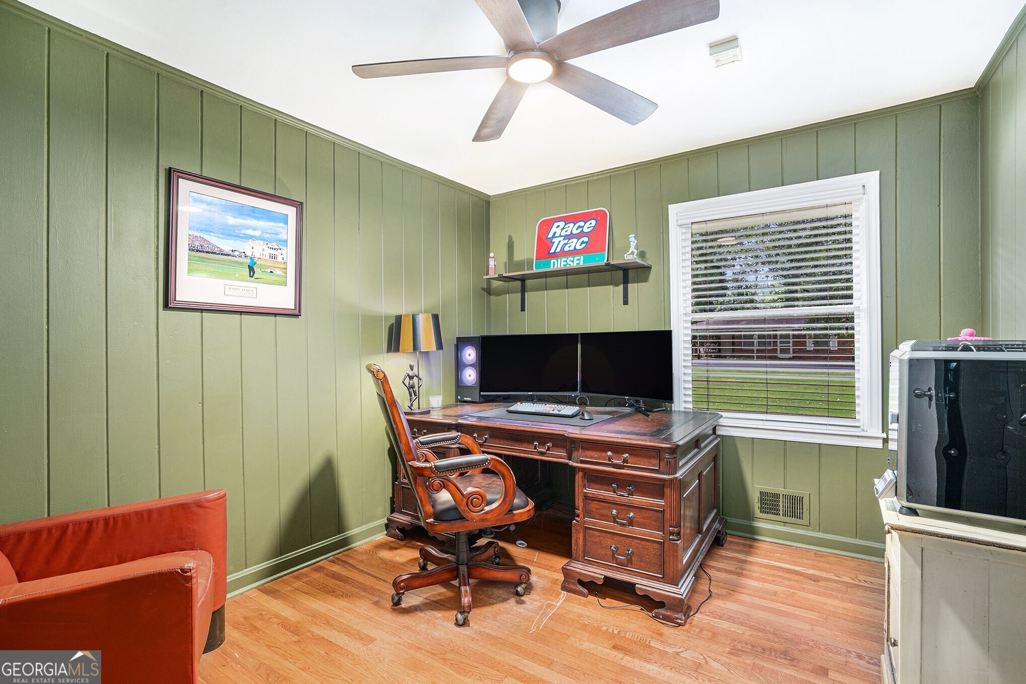 286 Indian Trail