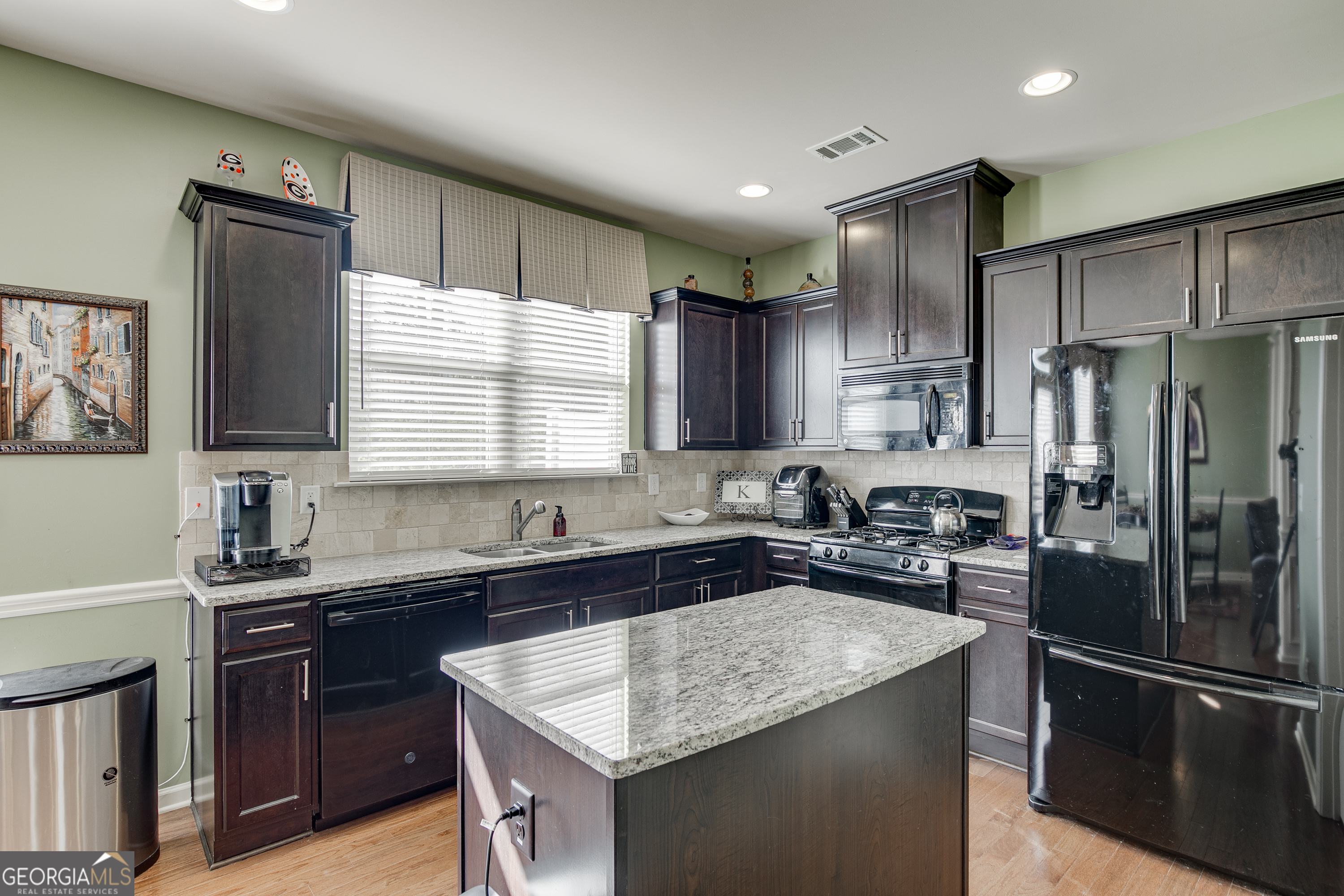 3393 Sardis Bend Drive